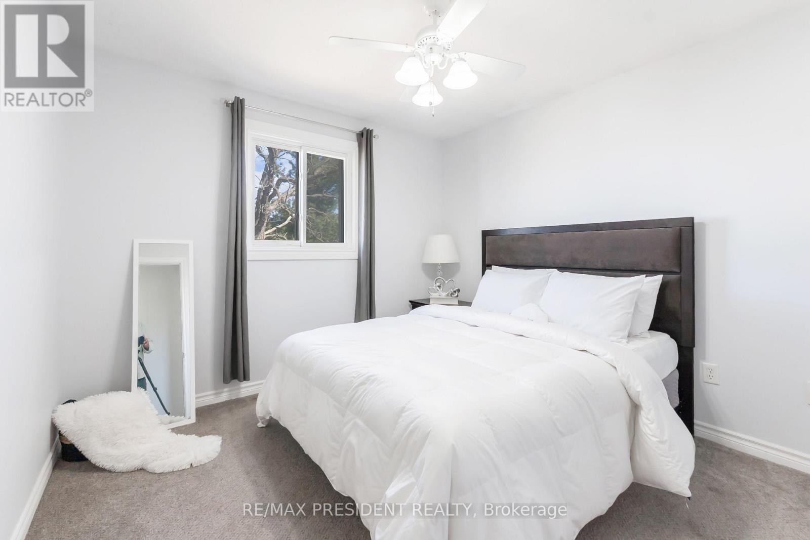 68 Wheatland Drive, Cambridge, ON - Indoor Photo Showing Bedroom