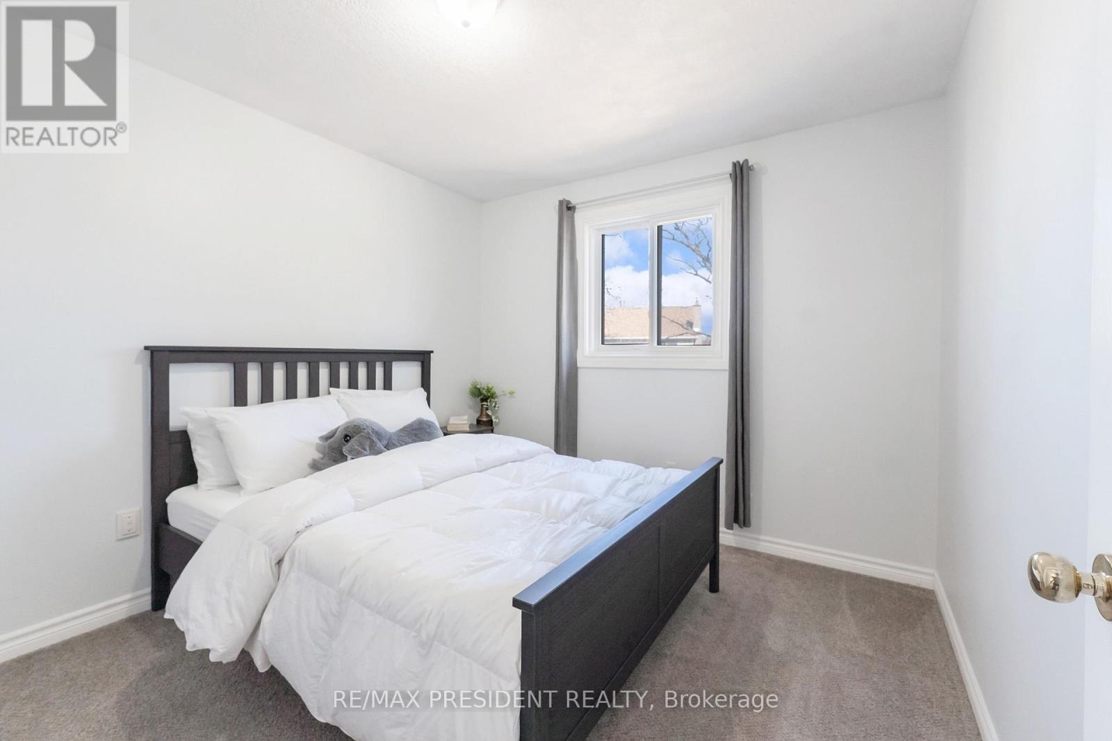 68 Wheatland Drive, Cambridge, ON - Indoor Photo Showing Bedroom