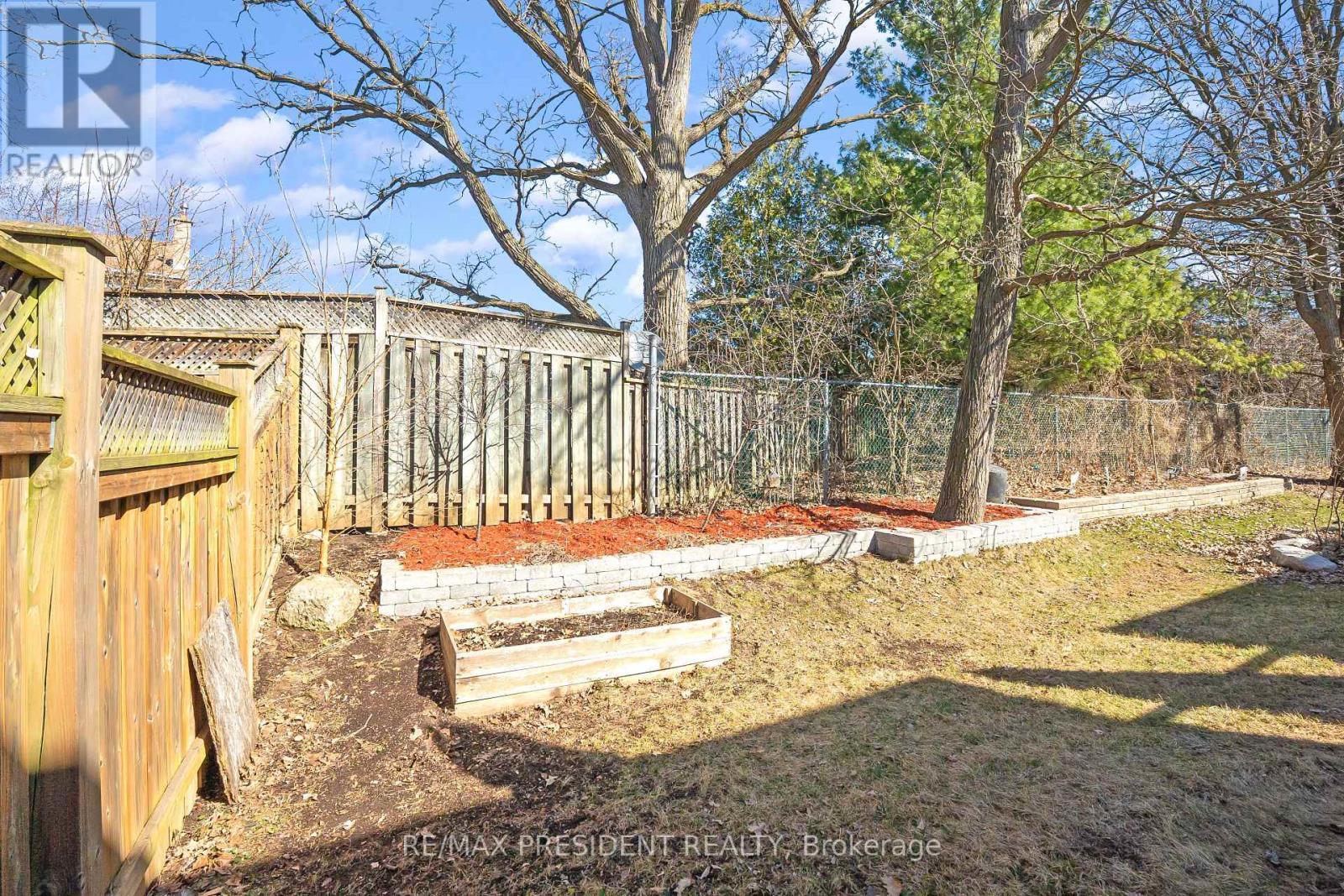 68 Wheatland Drive, Cambridge, ON - Outdoor