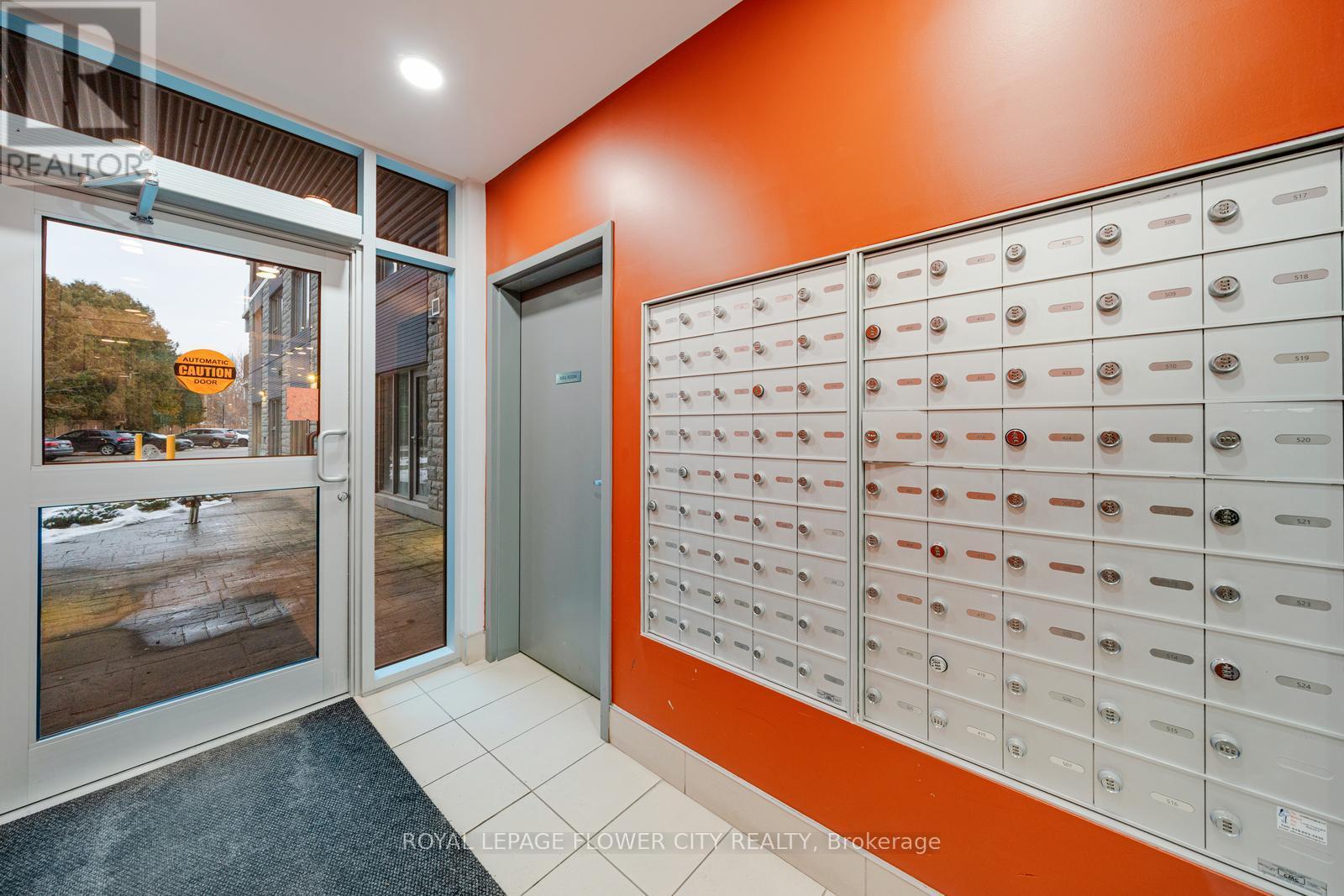 303 - 77 Leland Street, Hamilton, ON - Indoor Photo Showing Other Room