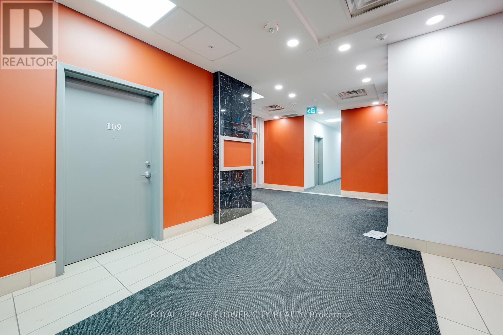 303 - 77 Leland Street, Hamilton, ON - Indoor Photo Showing Other Room