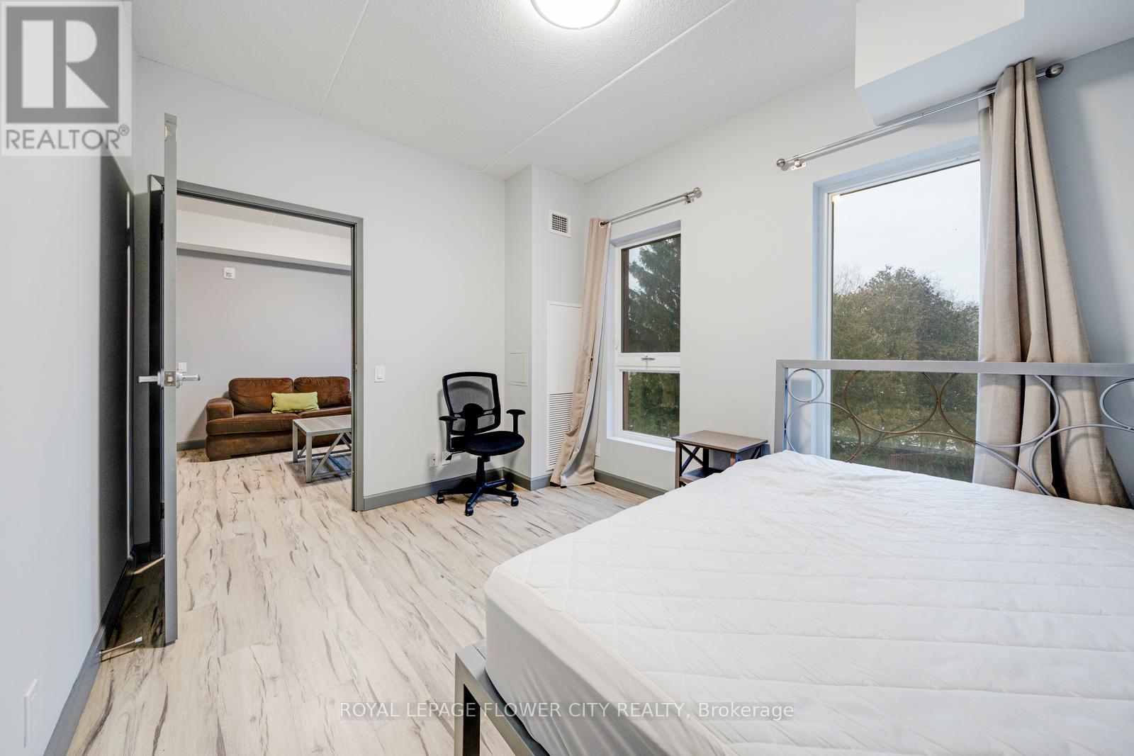 303 - 77 Leland Street, Hamilton, ON - Indoor Photo Showing Other Room