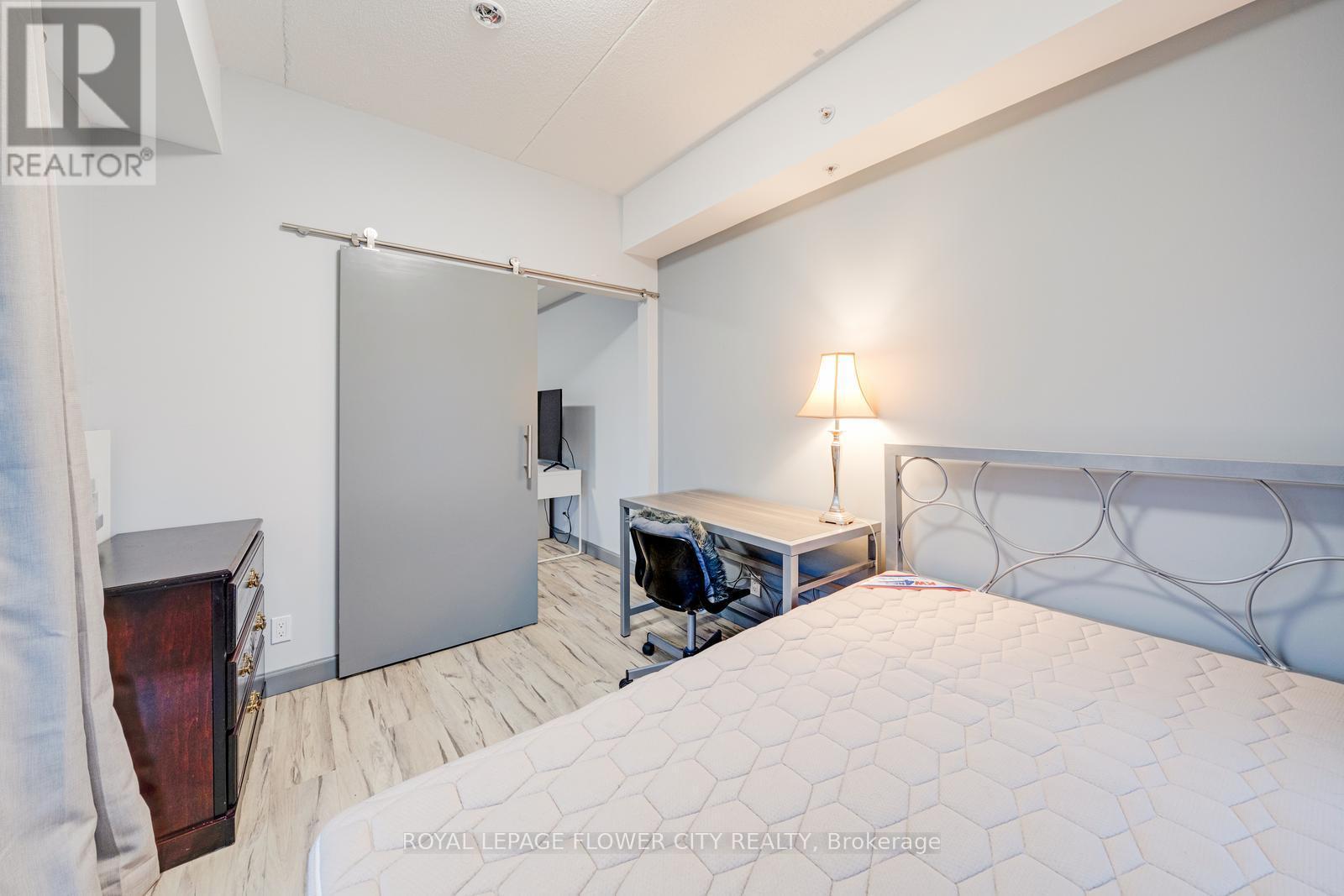 303 - 77 Leland Street, Hamilton, ON - Indoor Photo Showing Bedroom