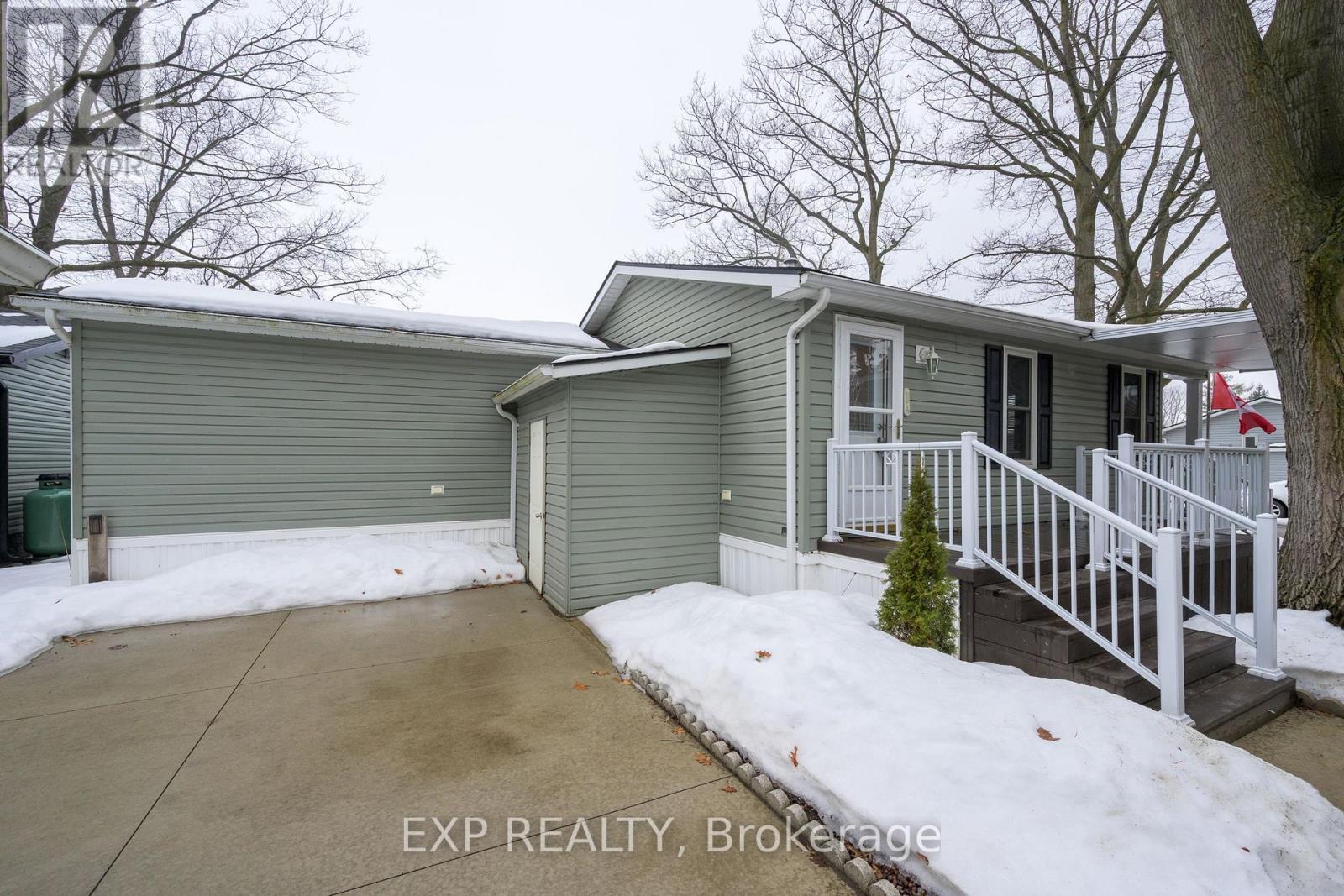 51 - 22790 Amiens Road, Middlesex Centre, ON - Outdoor