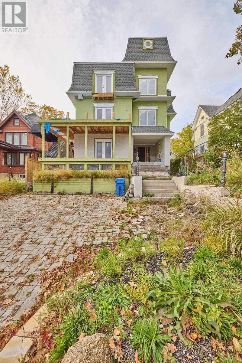 5427 River Road, Niagara Falls (Downtown), ON - Outdoor