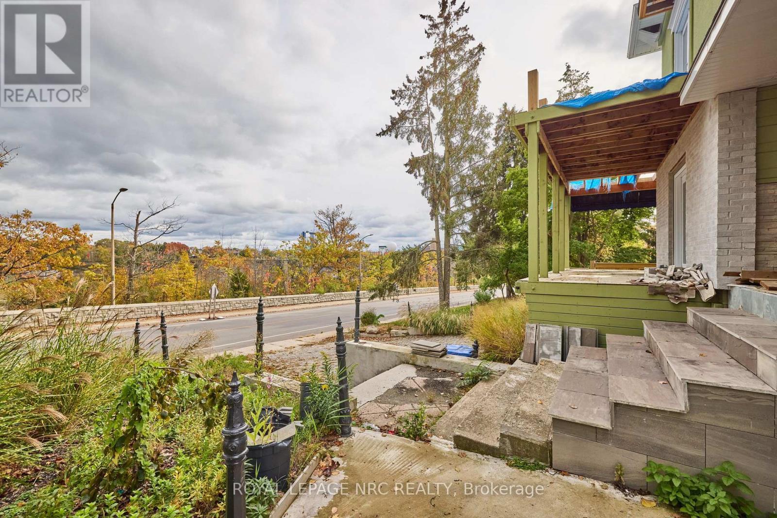 5427 River Road, Niagara Falls (Downtown), ON - Outdoor