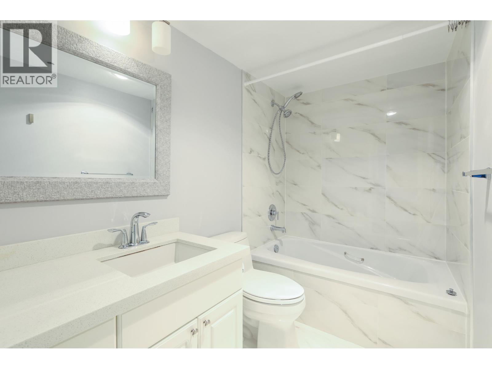 605 728 Princess Street, New Westminster, BC - Indoor Photo Showing Bathroom