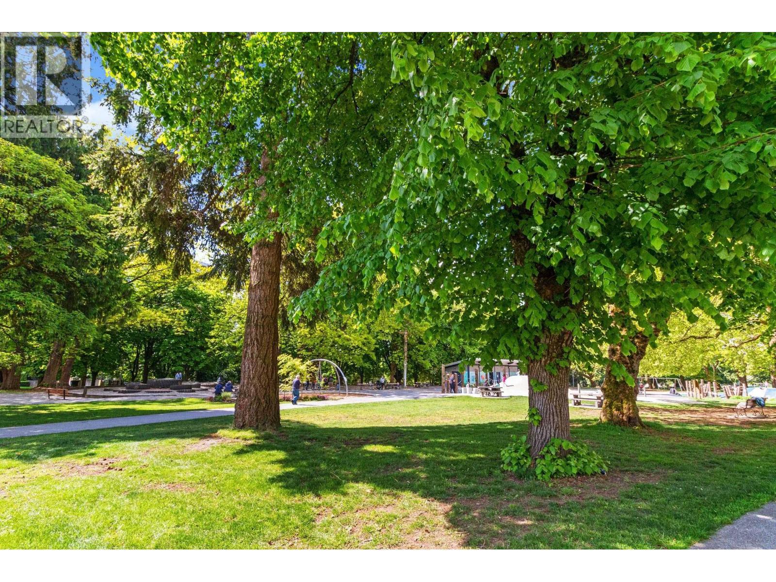 605 728 Princess Street, New Westminster, BC - Outdoor