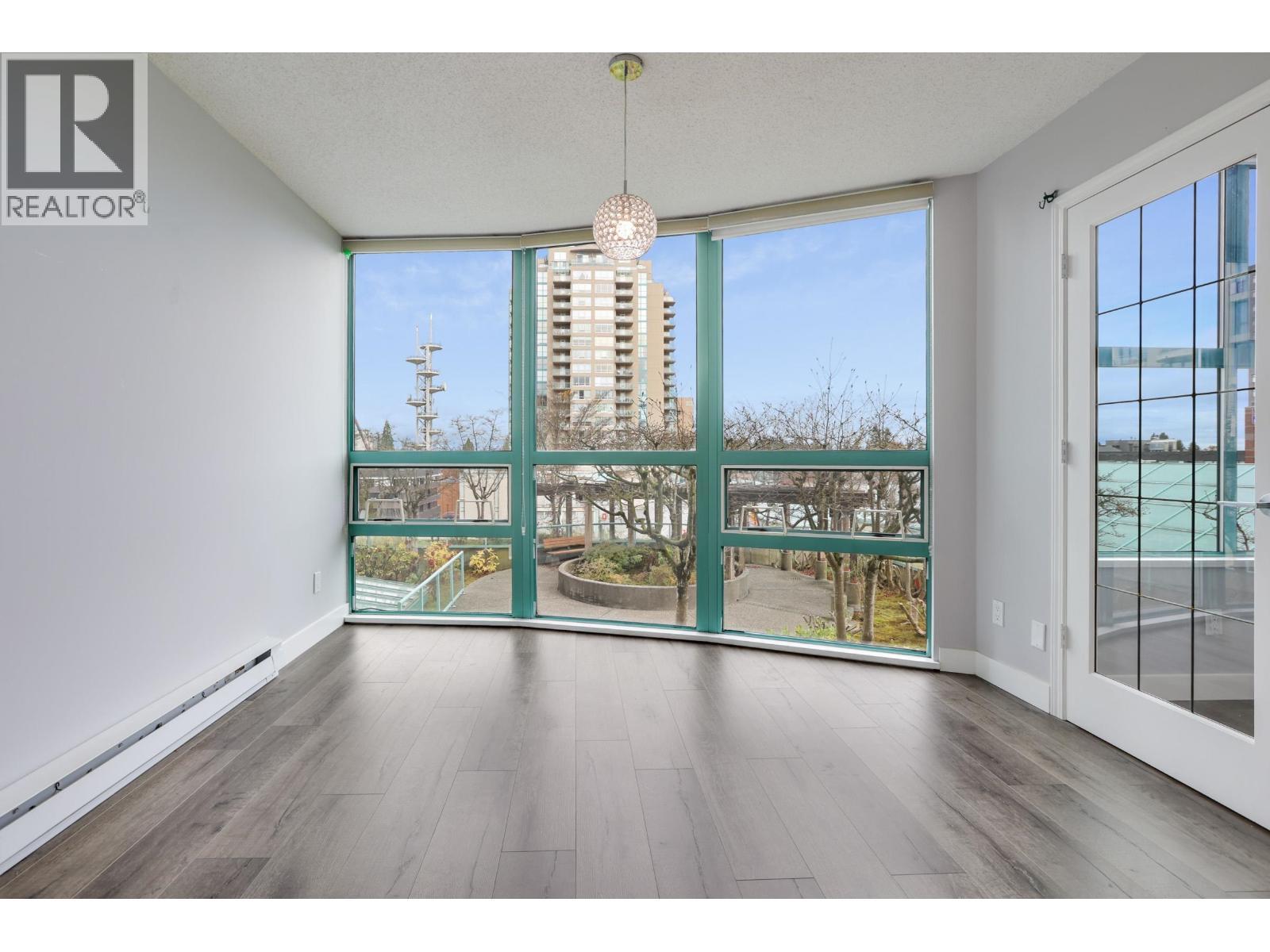 605 728 Princess Street, New Westminster, BC - Indoor Photo Showing Other Room