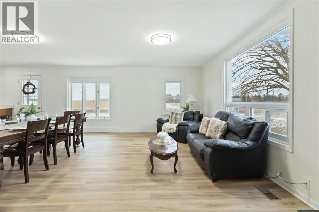 22821 Thames Road, Appin, ON - Indoor