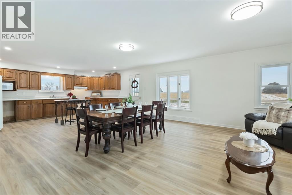 22821 Thames Road, Appin, ON - Indoor Photo Showing Other Room