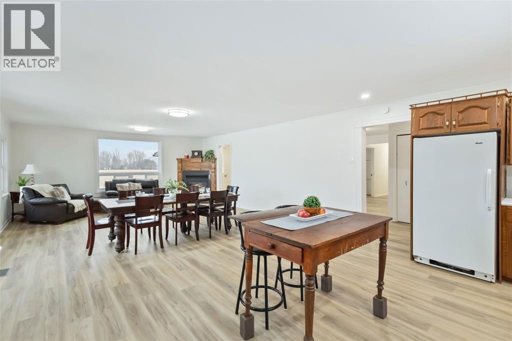 22821 Thames Road, Appin, ON - Indoor