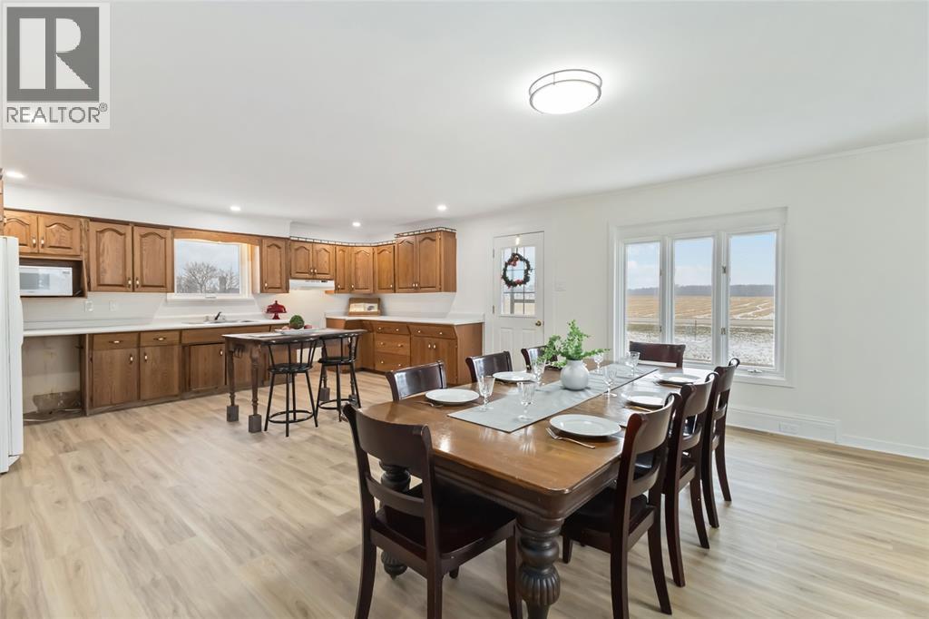 22821 Thames Road, Appin, ON - Indoor Photo Showing Dining Room