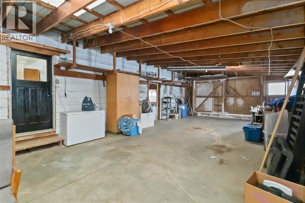 22821 Thames Road, Appin, ON - Indoor