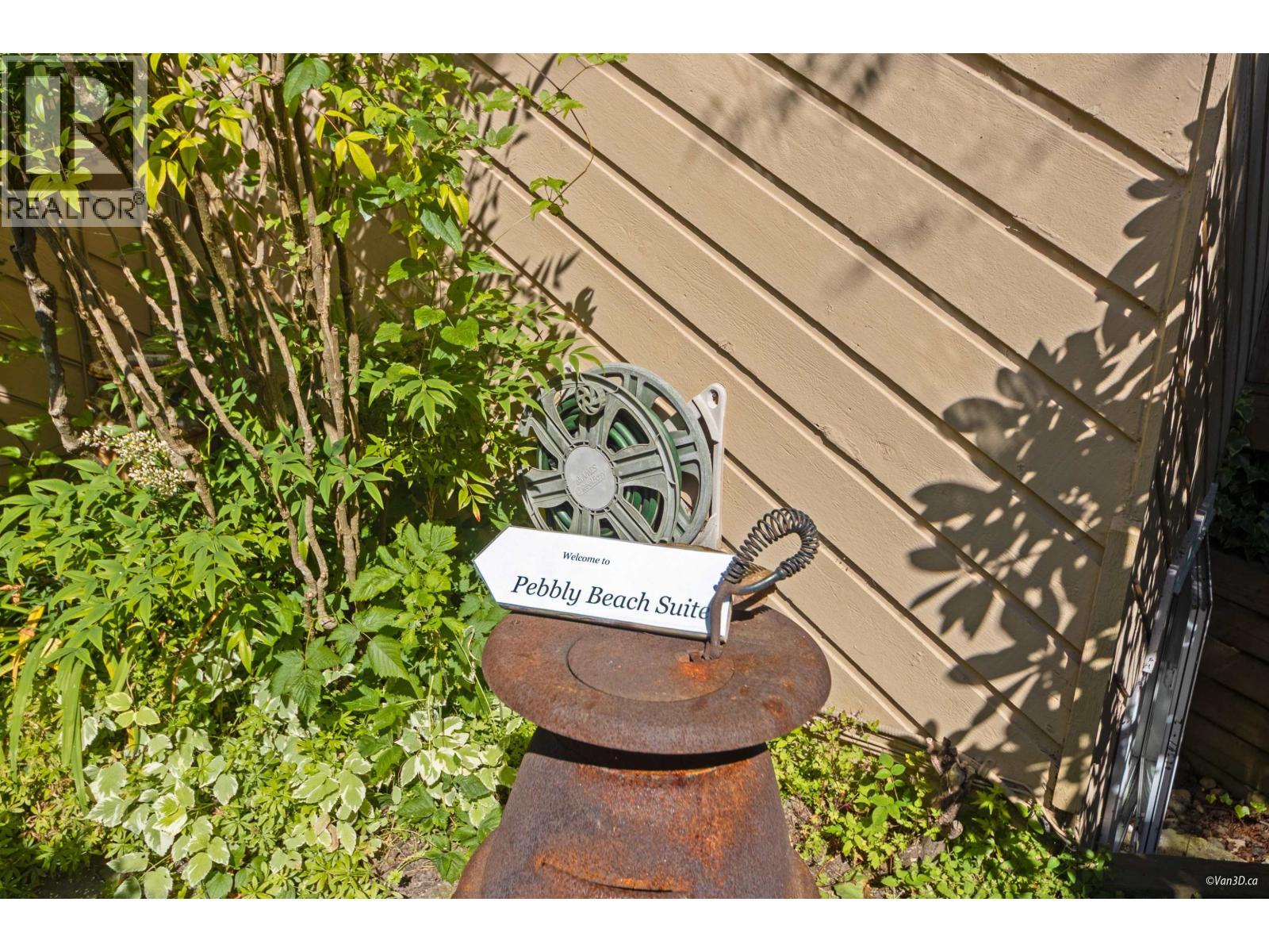 1115 Lenora Road, Bowen Island, BC - Outdoor