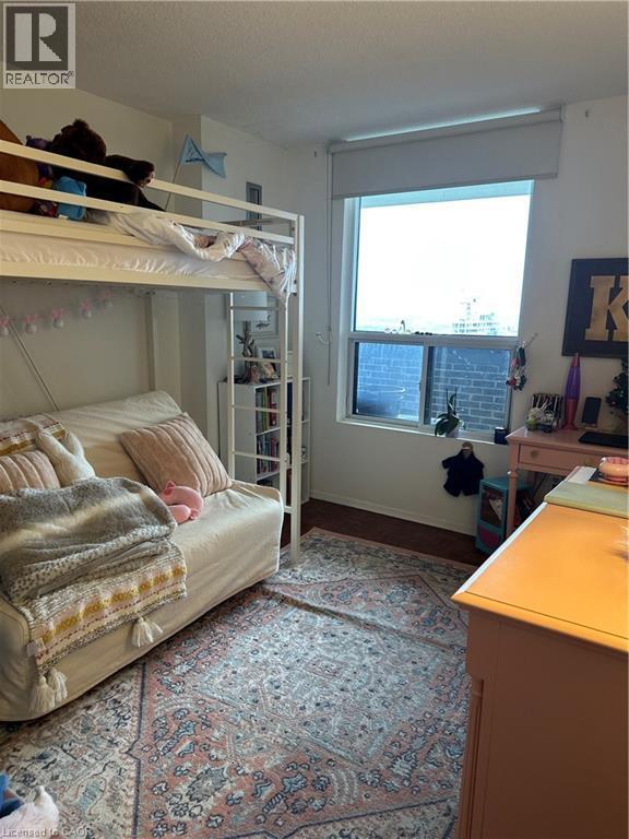 1515 Lakeshore Road E Unit# 1805, Mississauga, ON - Indoor Photo Showing Bedroom