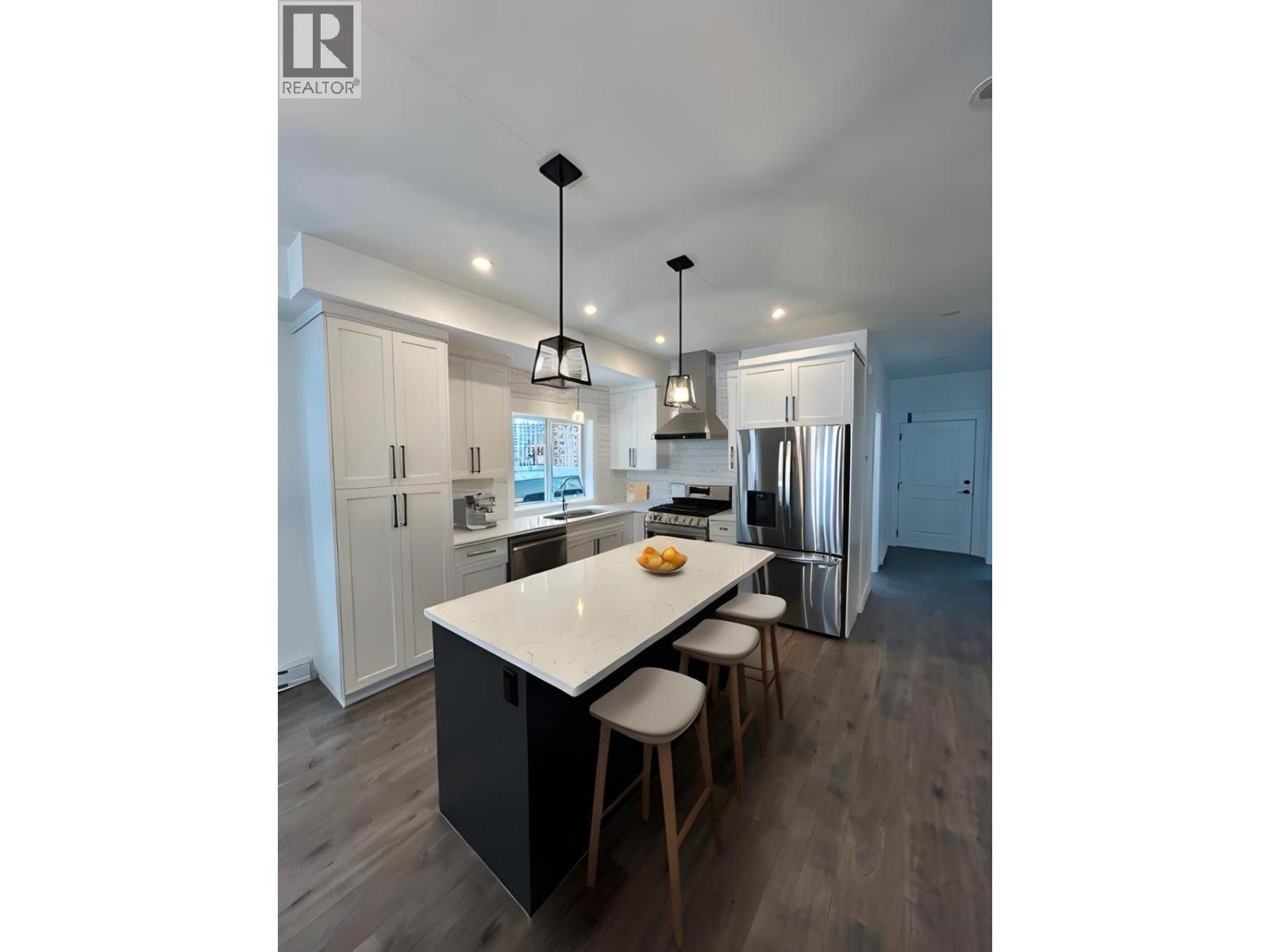 1365 Burfield Drive, Sun Peaks, BC - Indoor