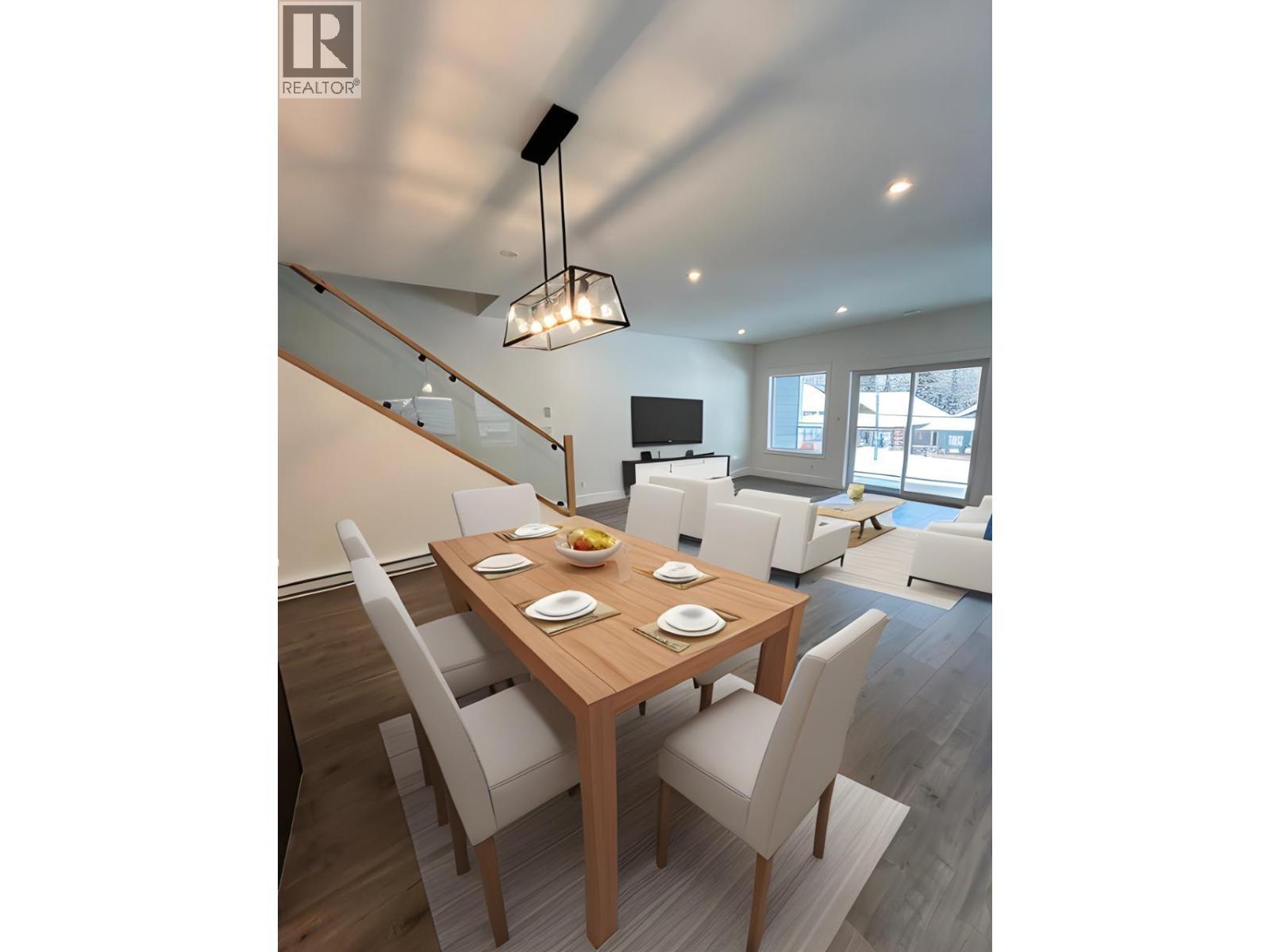 1365 Burfield Drive, Sun Peaks, BC - Indoor Photo Showing Dining Room