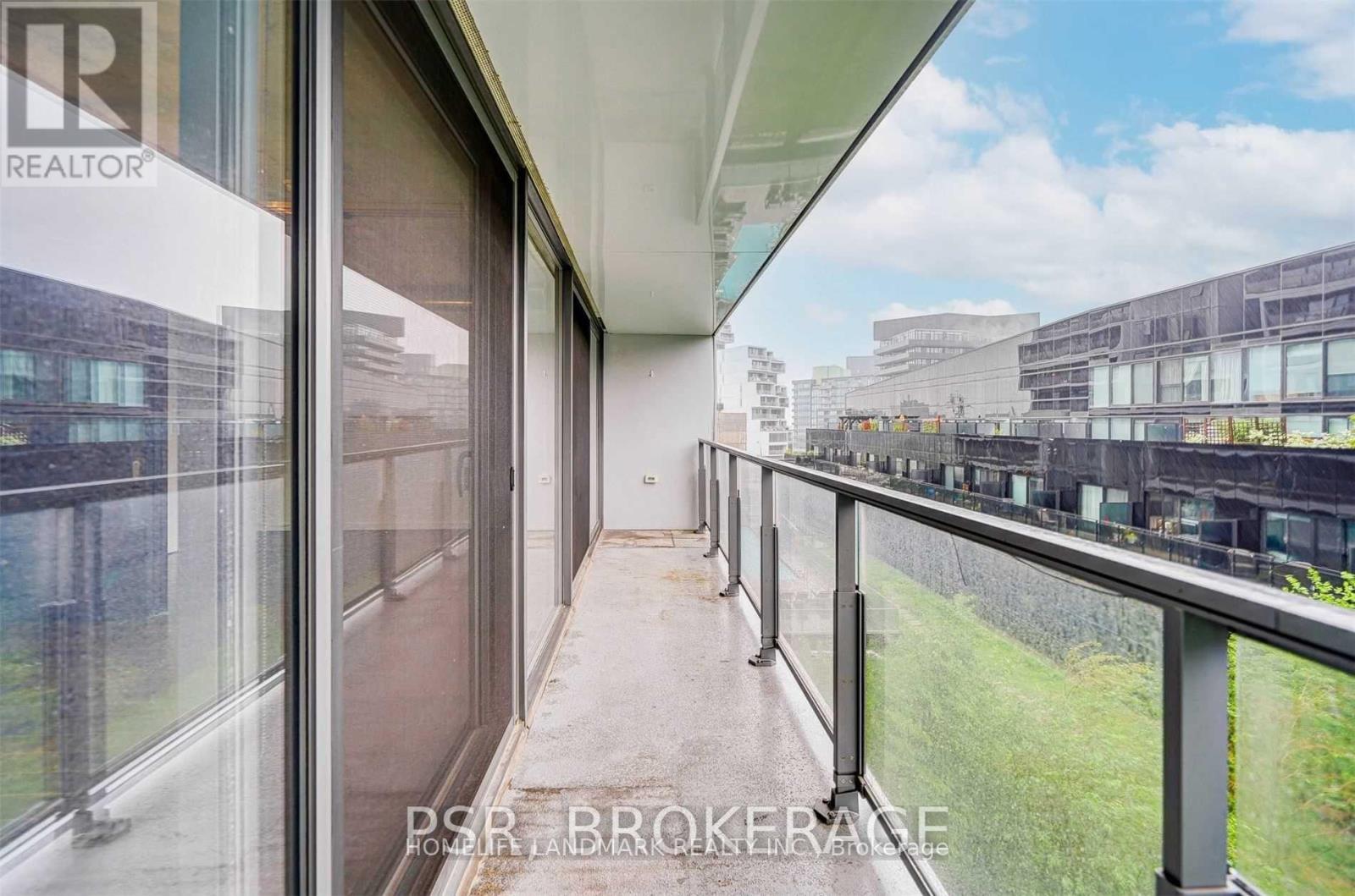 617 - 32 Trolley Crescent, Toronto, ON - Outdoor With Balcony With Exterior