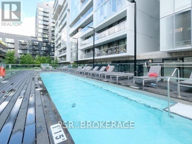 617 - 32 Trolley Crescent, Toronto, ON - Outdoor