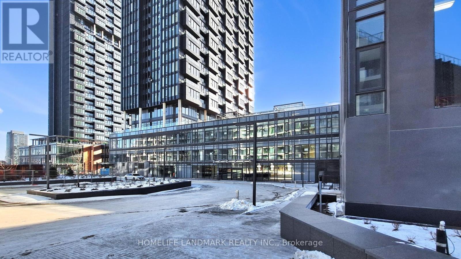 1520 - 1 Quarrington Lane, Toronto, ON - Outdoor