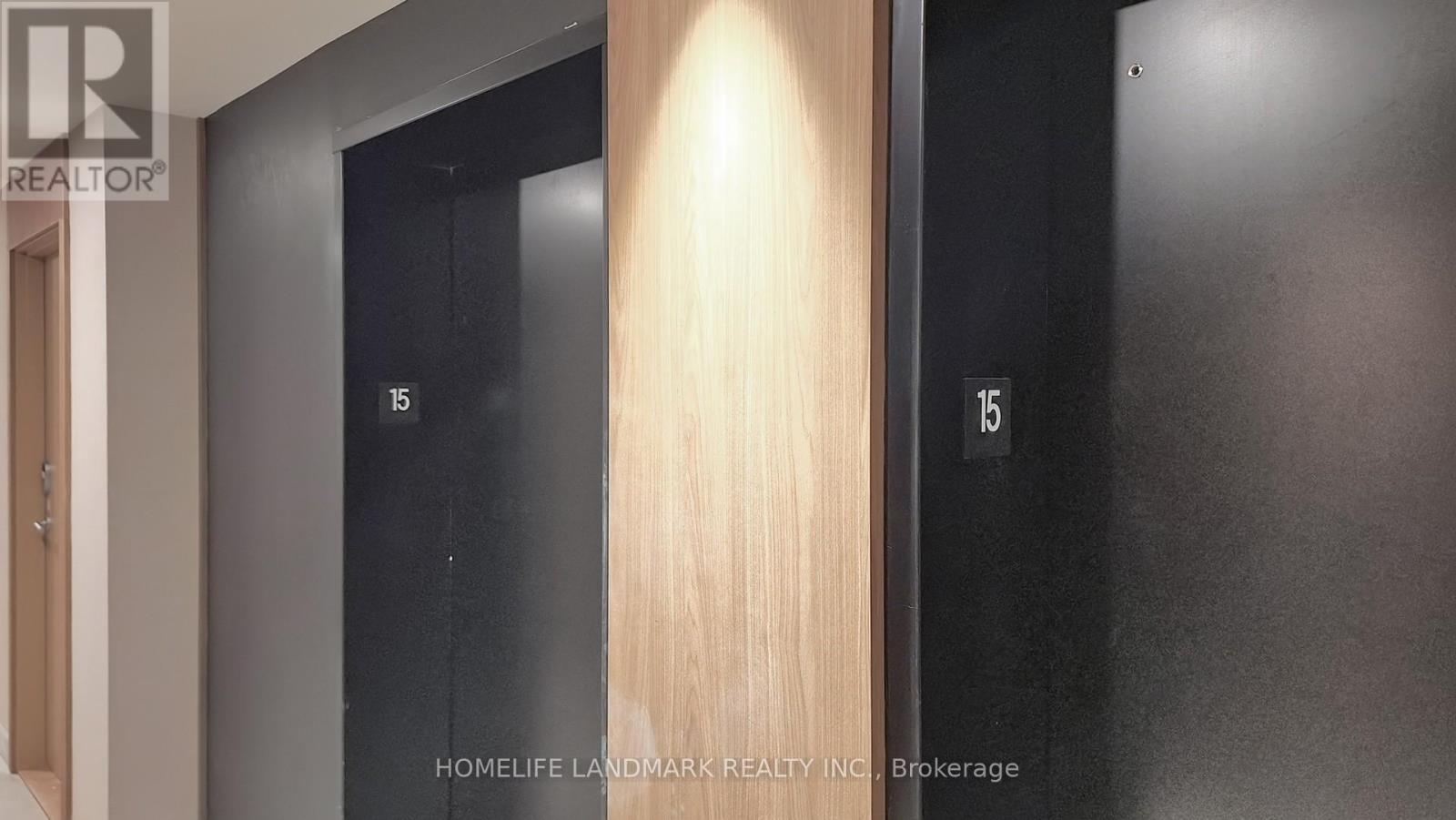 1520 - 1 Quarrington Lane, Toronto, ON - Indoor Photo Showing Other Room