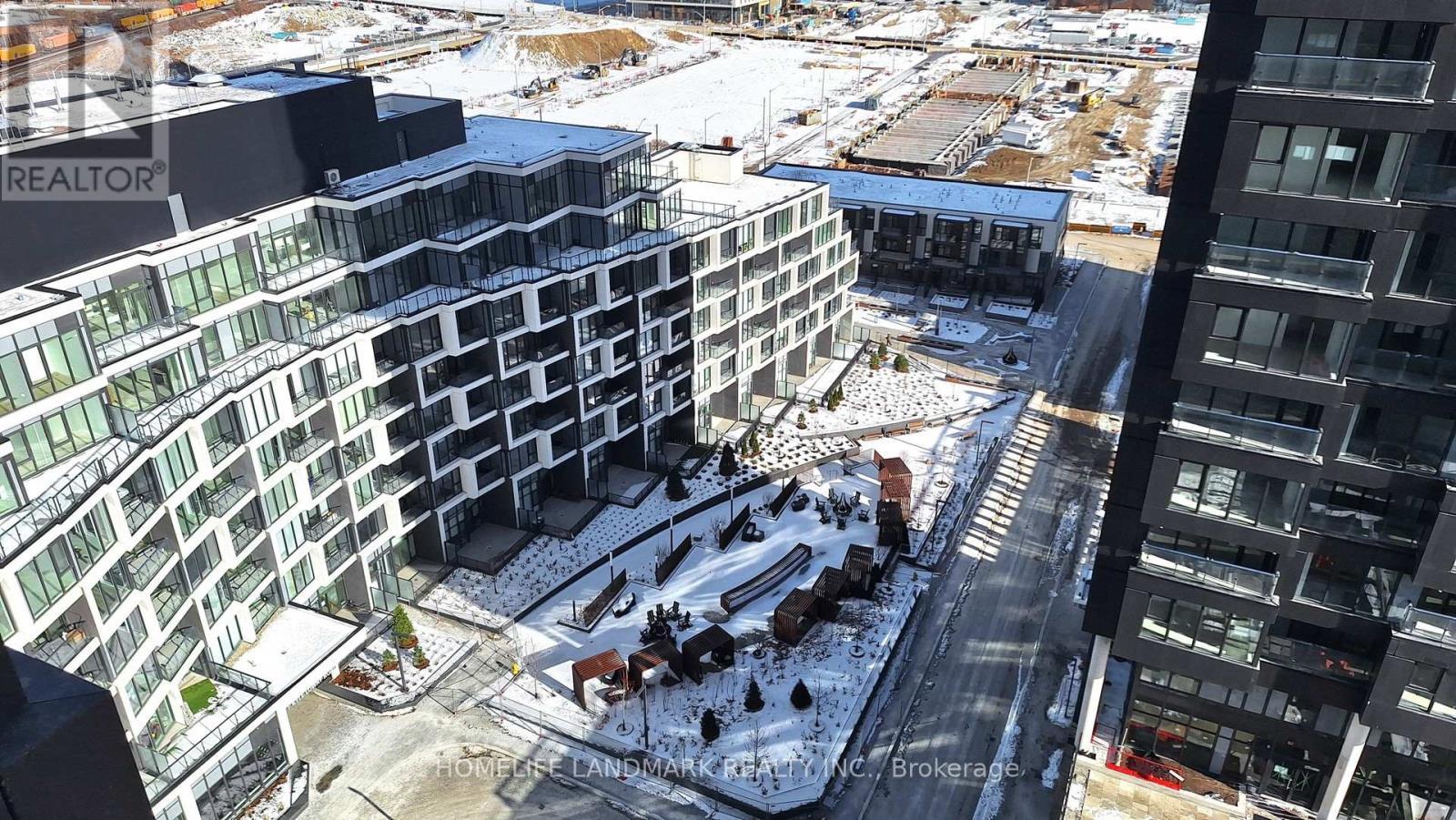 1520 - 1 Quarrington Lane, Toronto, ON -