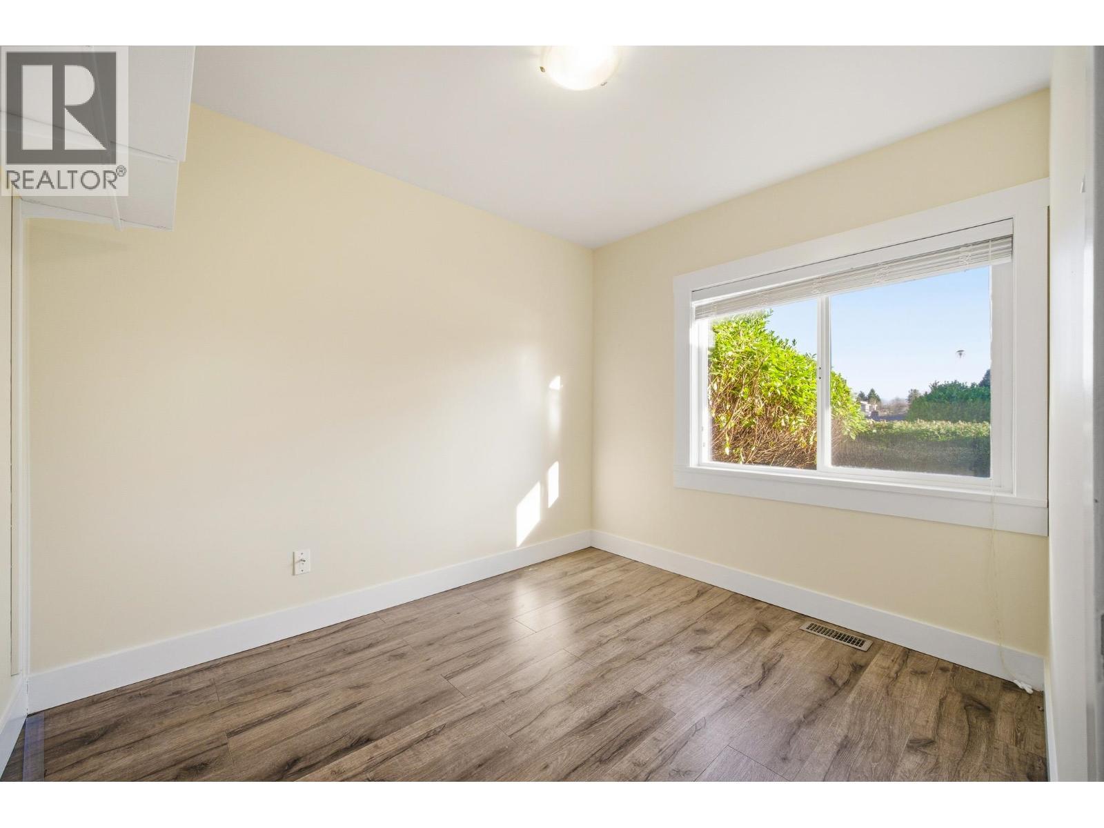 4533 Knight Street, Vancouver, BC - Indoor Photo Showing Other Room