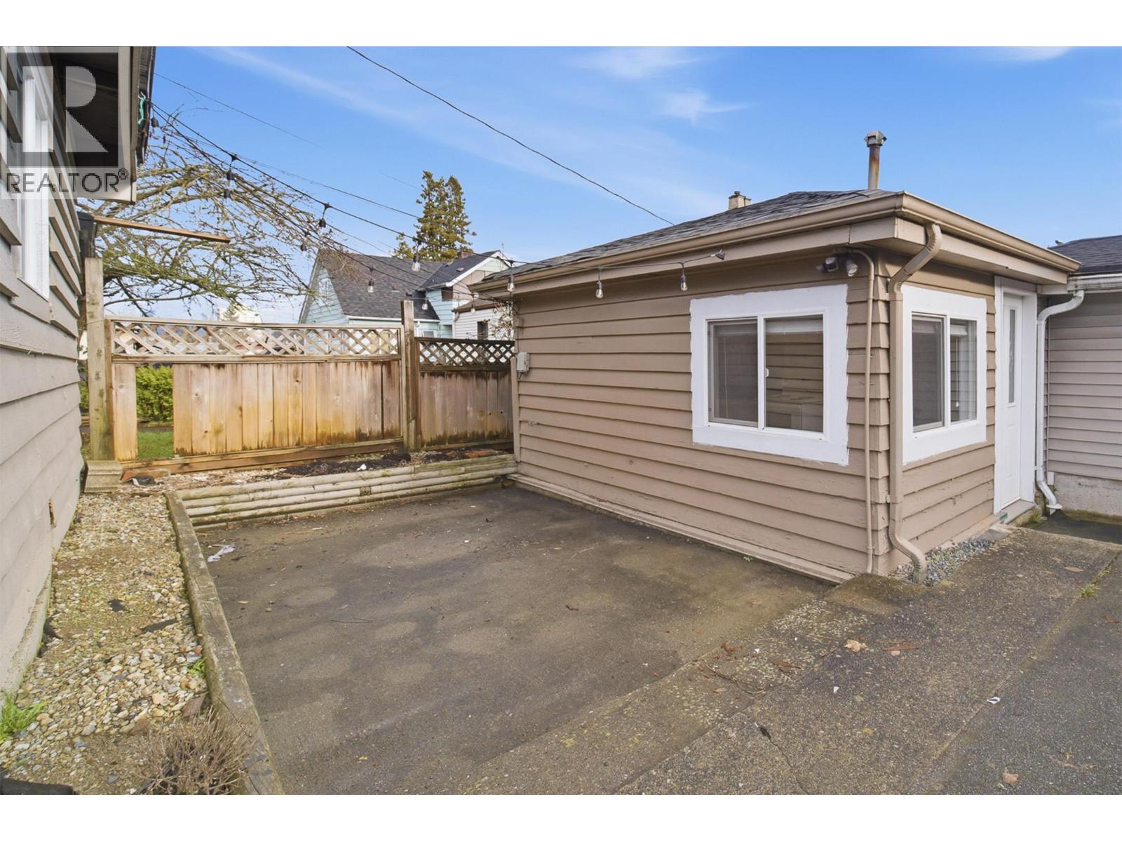 4533 Knight Street, Vancouver, BC - Outdoor