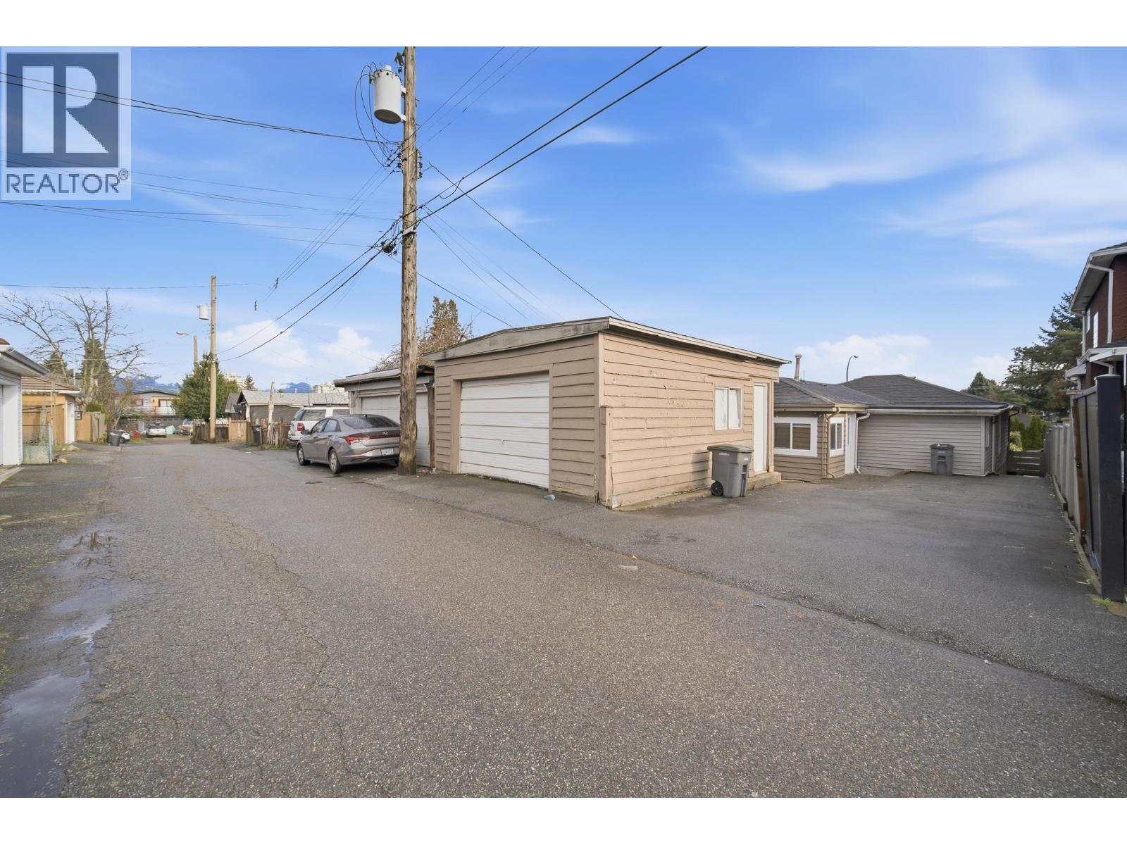 4533 Knight Street, Vancouver, BC - Outdoor