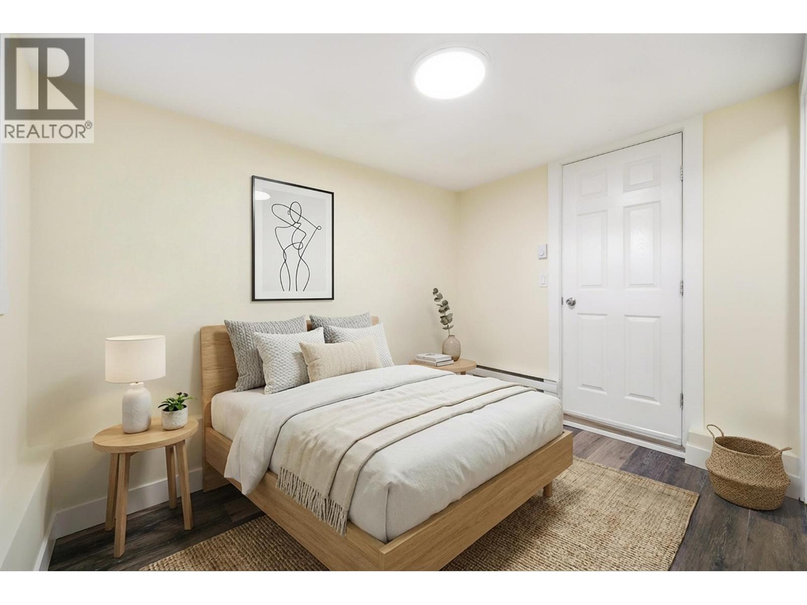 4533 Knight Street, Vancouver, BC - Indoor Photo Showing Bedroom