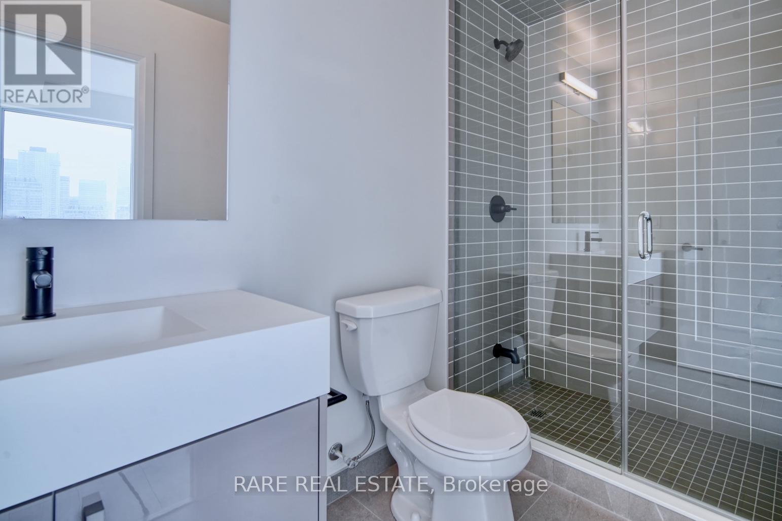 2409 - 280 Dundas Street W, Toronto, ON - Indoor Photo Showing Bathroom