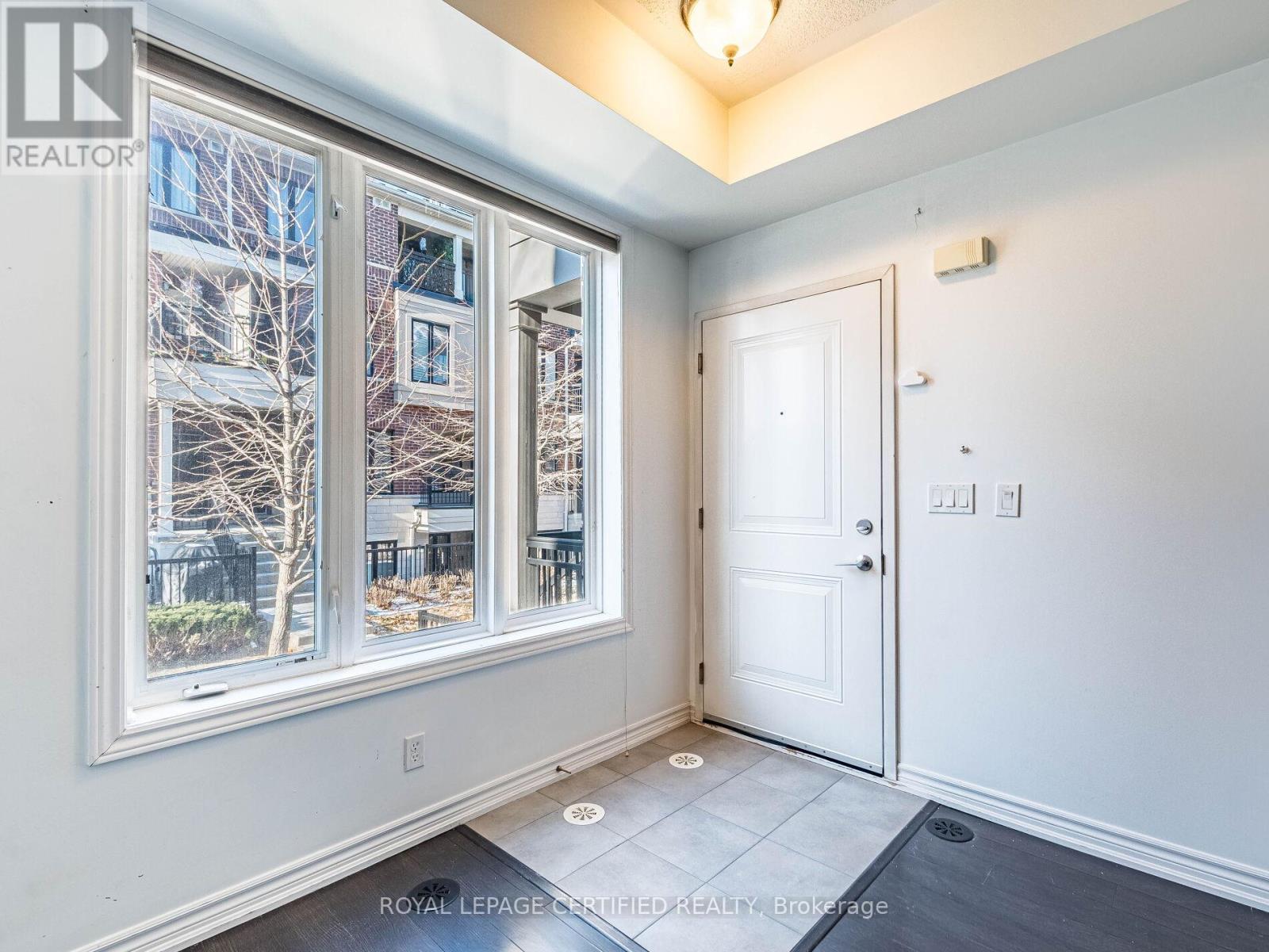 104 - 30 Carnation Avenue, Toronto, ON - Indoor Photo Showing Other Room