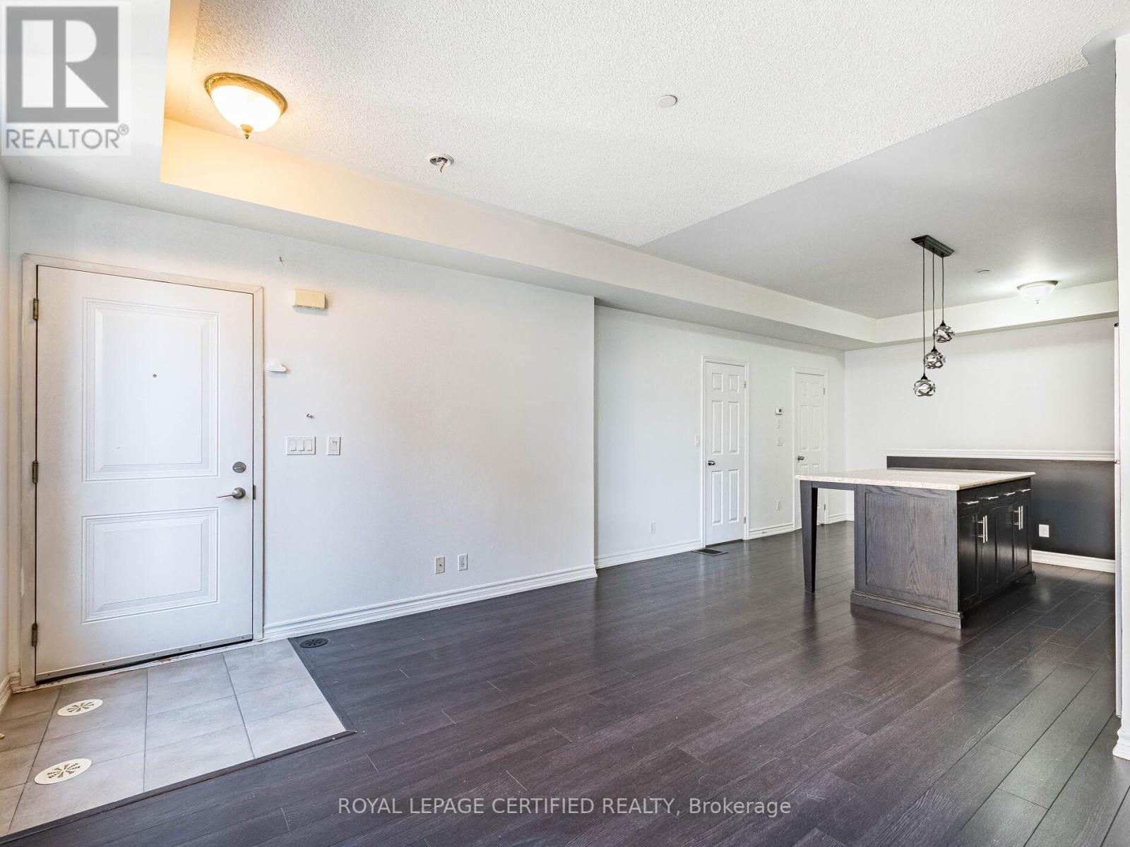 104 - 30 Carnation Avenue, Toronto, ON - Indoor Photo Showing Other Room