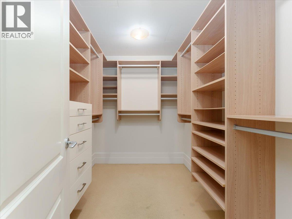 401 508 Waters Edge Crescent, West Vancouver, BC - Indoor With Storage