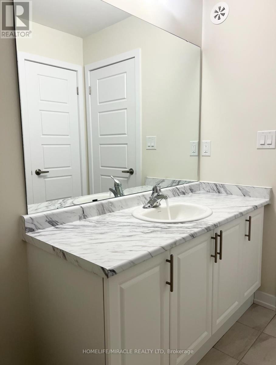 155 Melody Lane, Thorold, ON - Indoor Photo Showing Bathroom