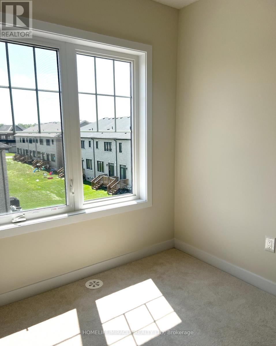 155 Melody Lane, Thorold, ON - Indoor Photo Showing Other Room