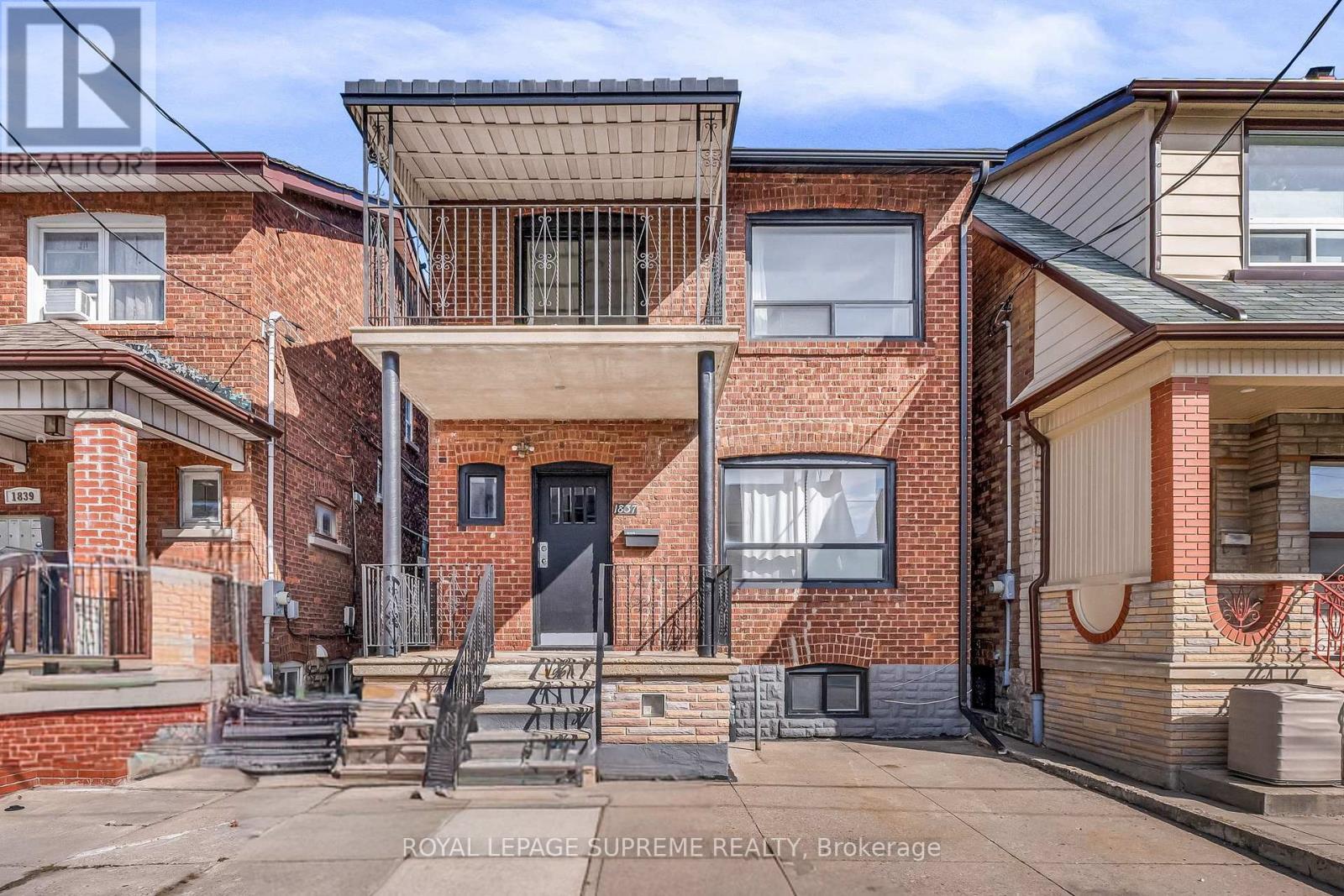 1837 Dufferin Street, Toronto, ON - Outdoor