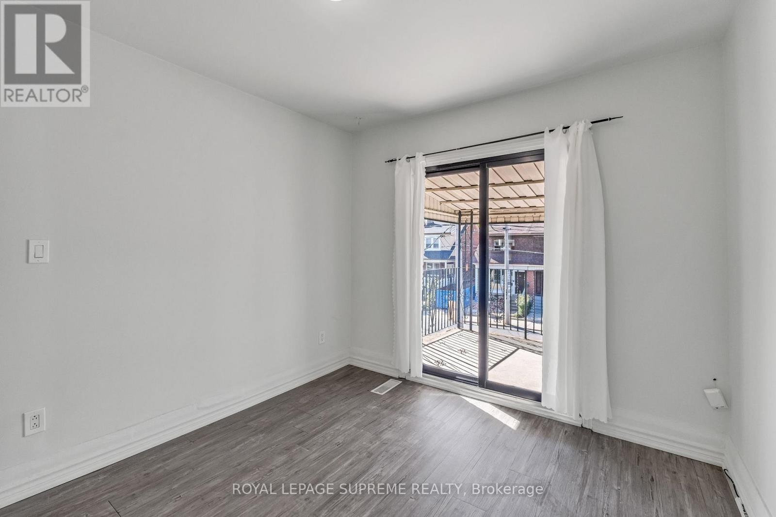 1837 Dufferin Street, Toronto, ON - Indoor Photo Showing Other Room