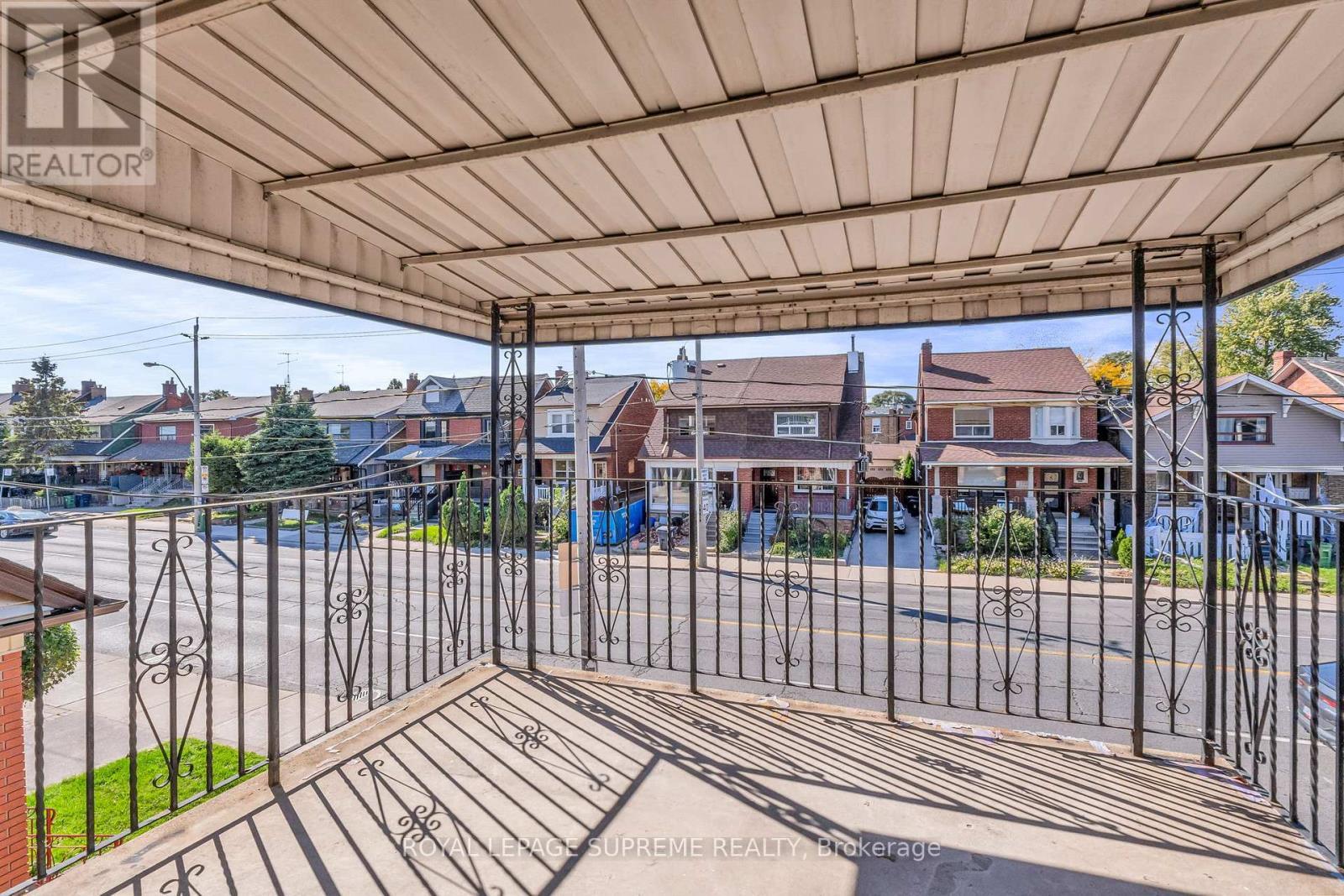 1837 Dufferin Street, Toronto, ON - Outdoor