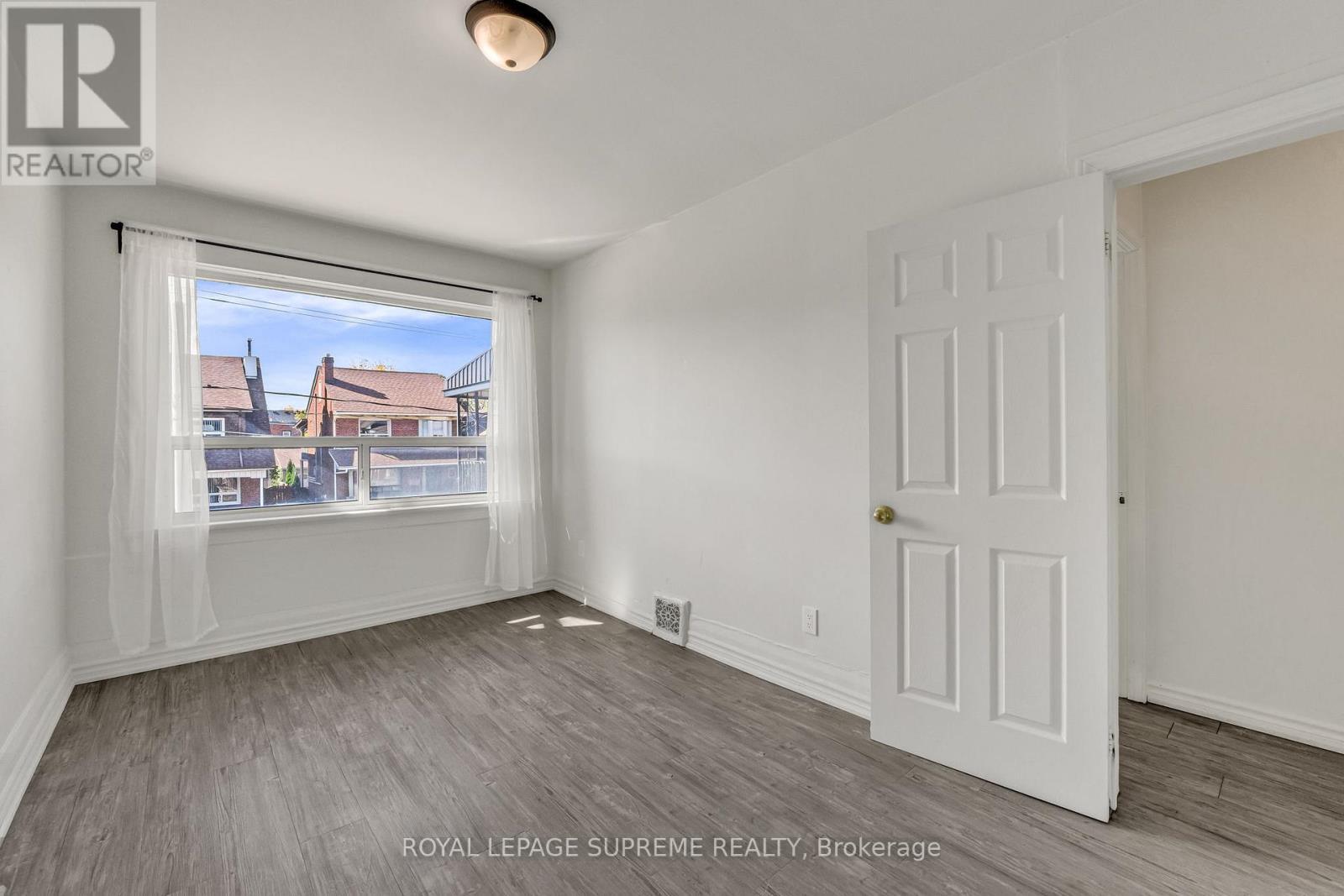 1837 Dufferin Street, Toronto, ON - Indoor Photo Showing Other Room