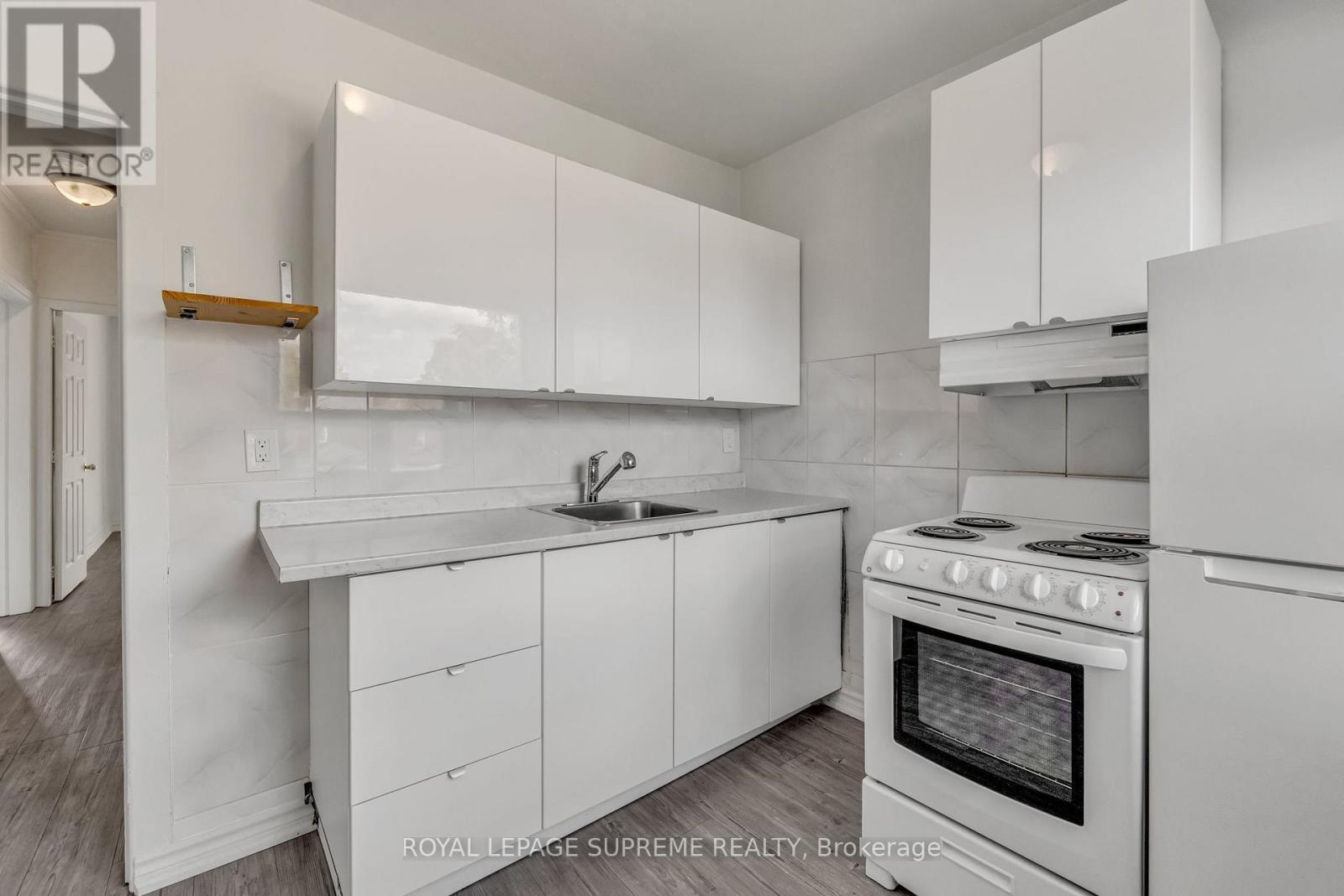 1837 Dufferin Street, Toronto, ON - Indoor Photo Showing Kitchen
