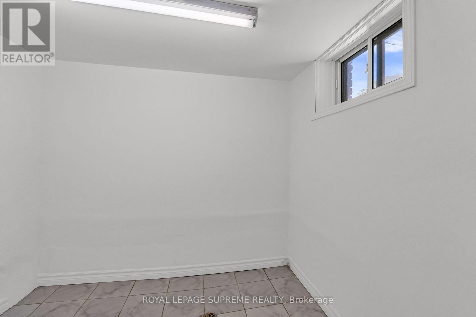 1837 Dufferin Street, Toronto, ON - Indoor