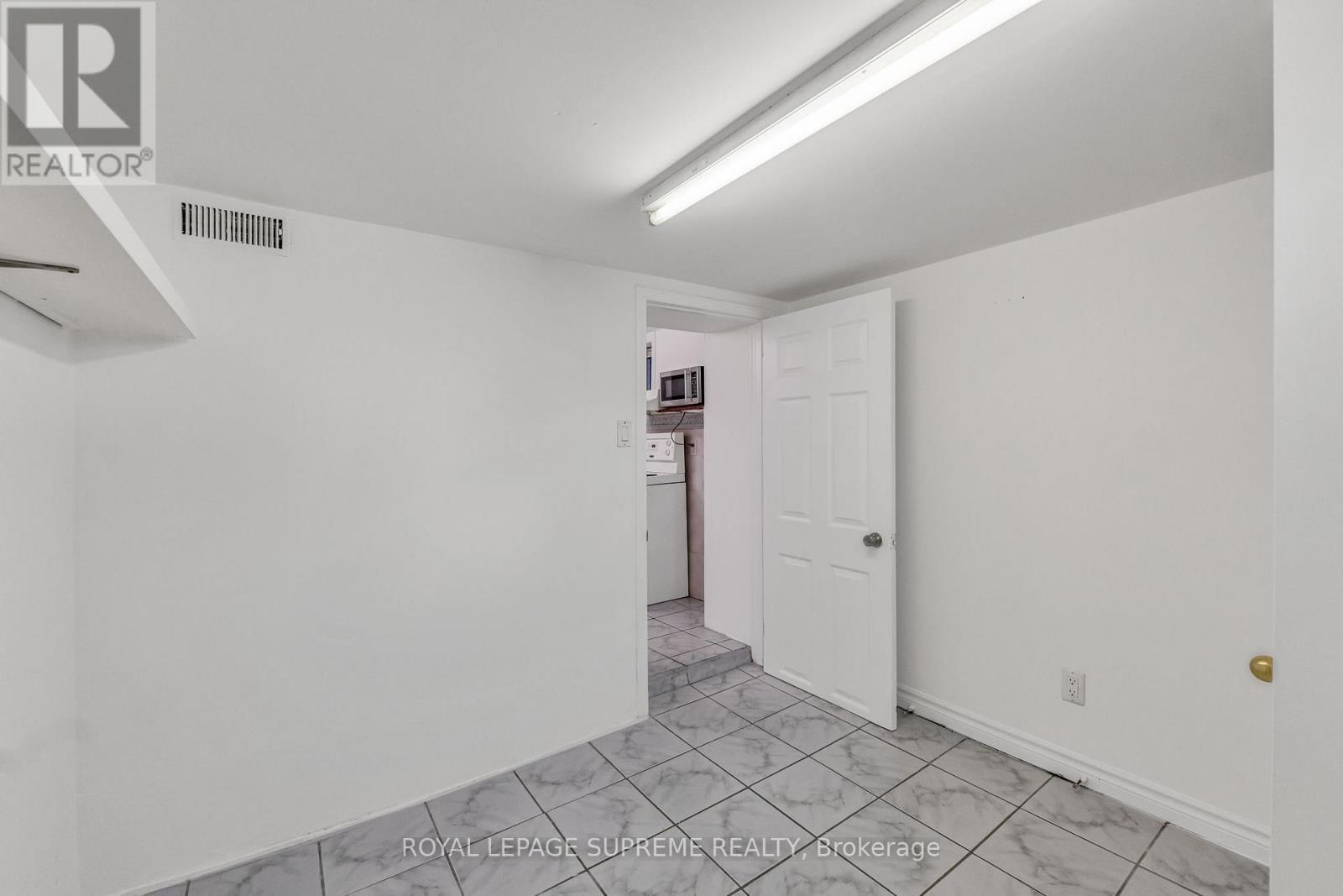 1837 Dufferin Street, Toronto, ON - Indoor Photo Showing Other Room
