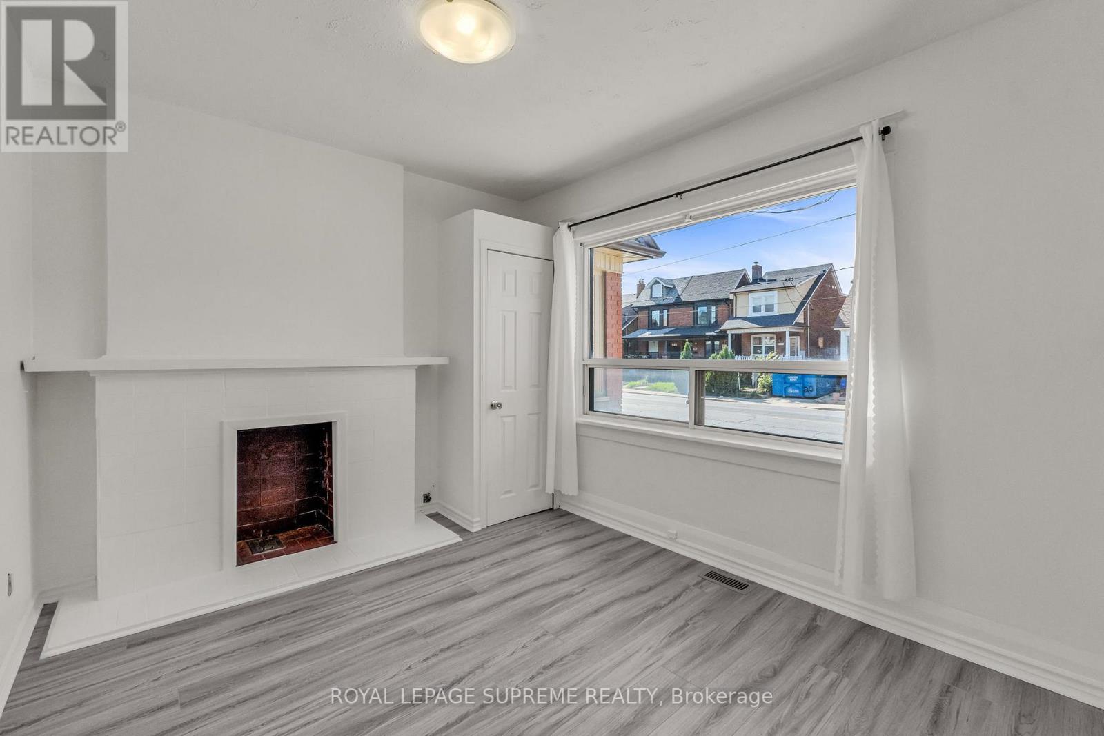 1837 Dufferin Street, Toronto, ON - Indoor Photo Showing Other Room