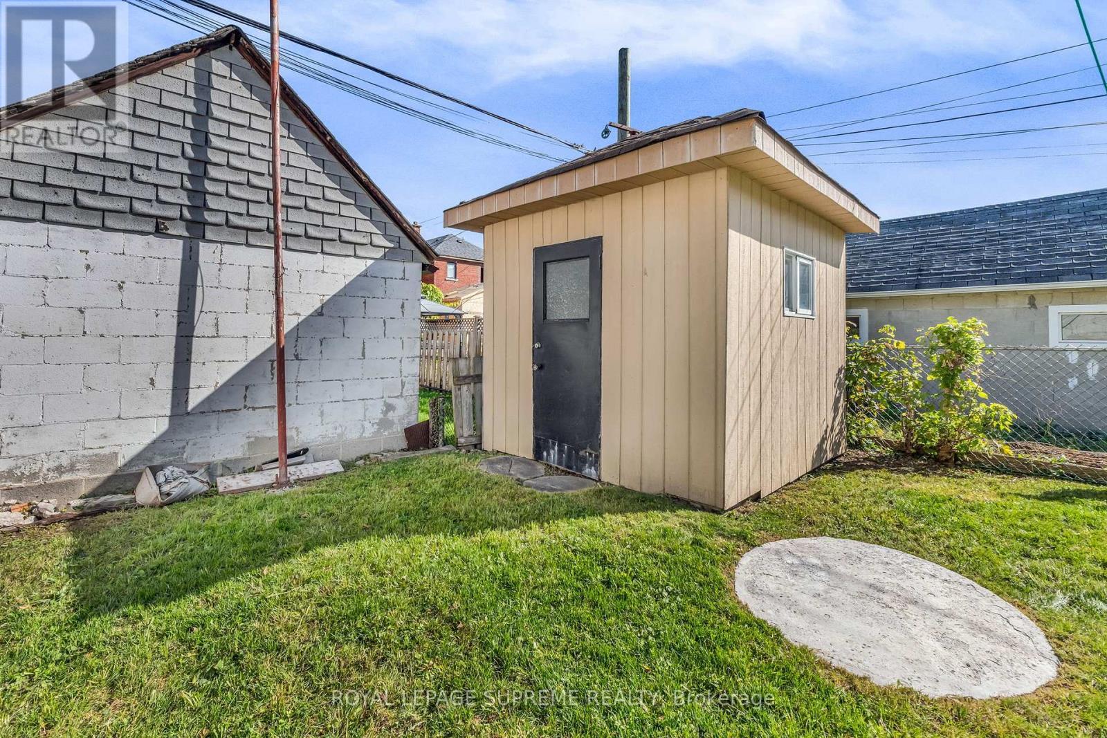 1837 Dufferin Street, Toronto, ON - Outdoor