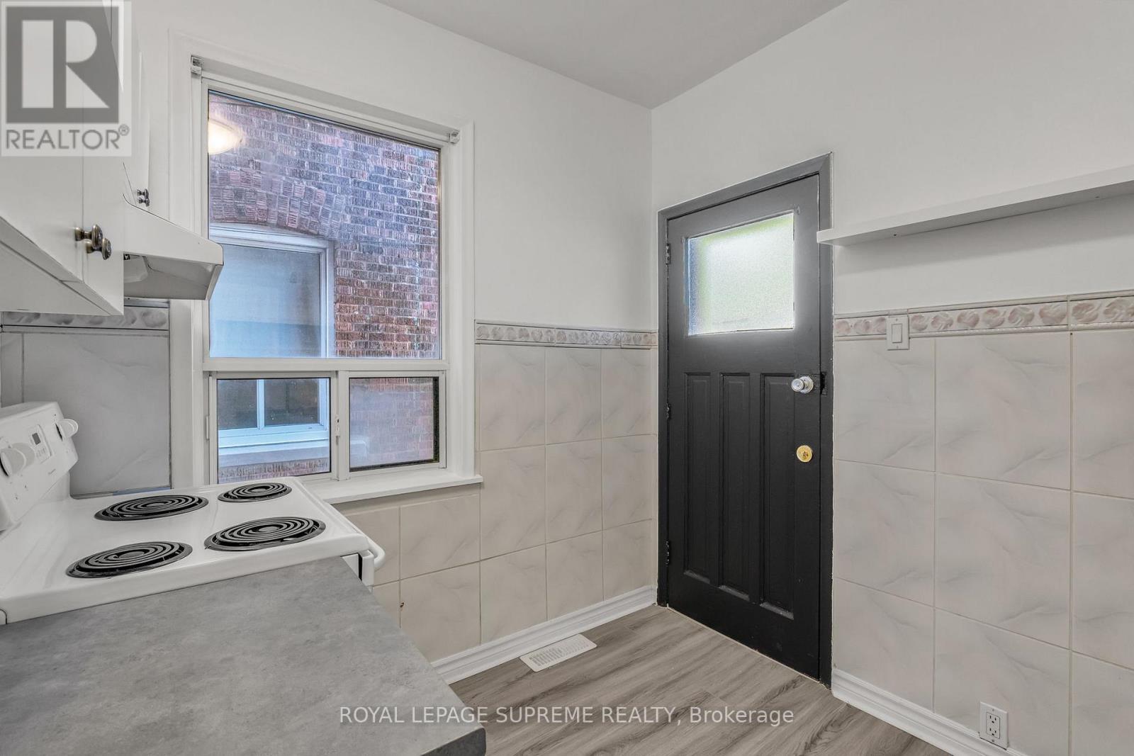 1837 Dufferin Street, Toronto, ON - Indoor Photo Showing Bathroom