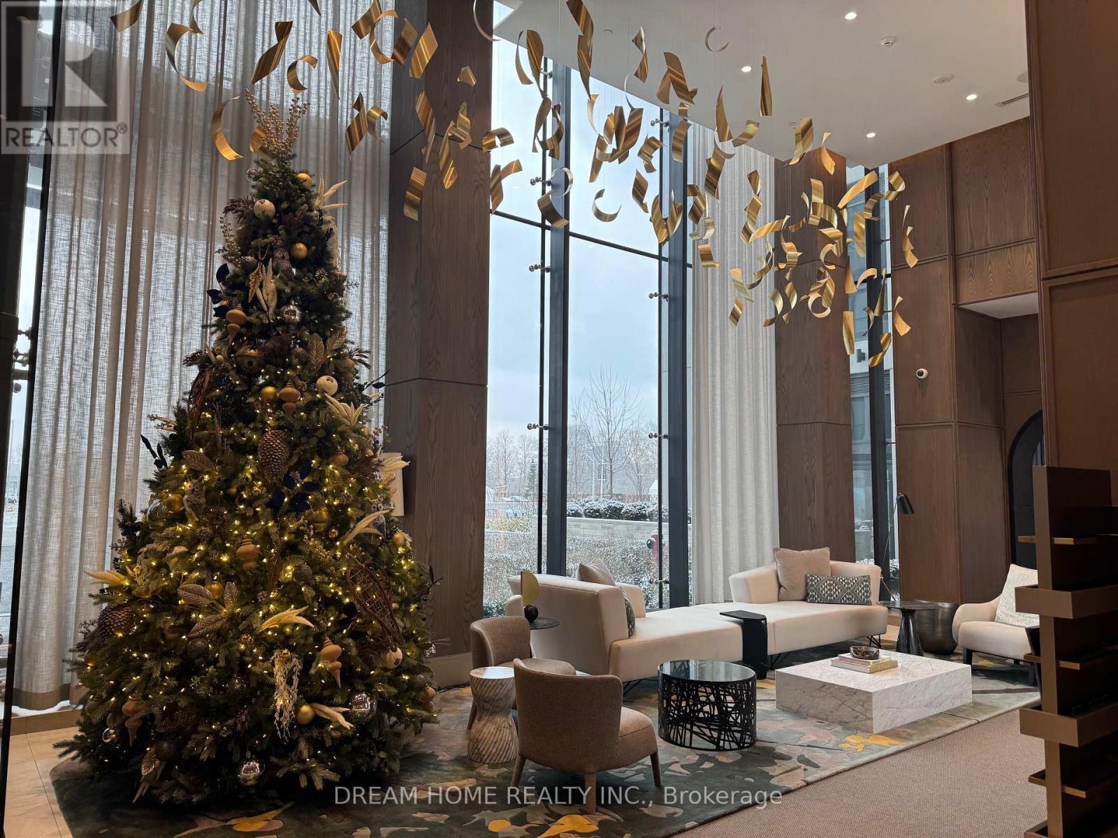 812 - 30 Inn On The Park Drive, Toronto, ON - Indoor Photo Showing Other Room