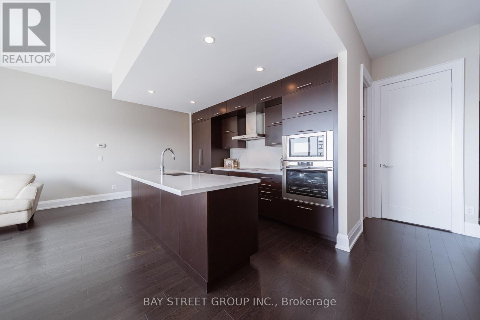 3301 - 2 Anndale Drive, Toronto, ON - Indoor Photo Showing Kitchen