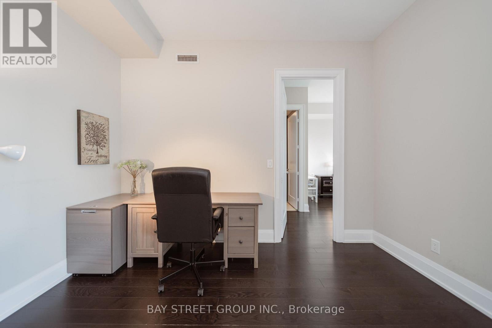 3301 - 2 Anndale Drive, Toronto, ON - Indoor Photo Showing Office